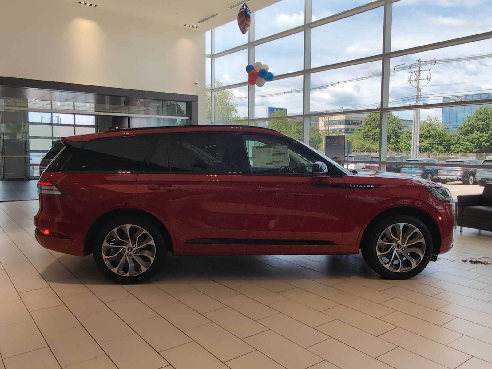 used 2025 Lincoln Aviator car, priced at $62,428
