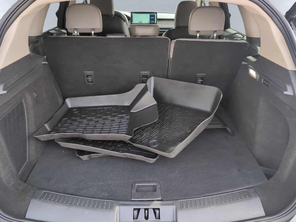 Used 2025 Lincoln Corsair Premiere SUV