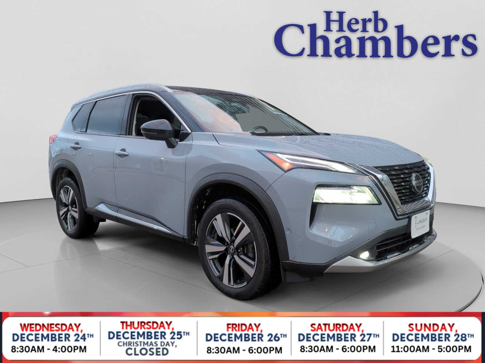 2021 Nissan Rogue Platinum's photo