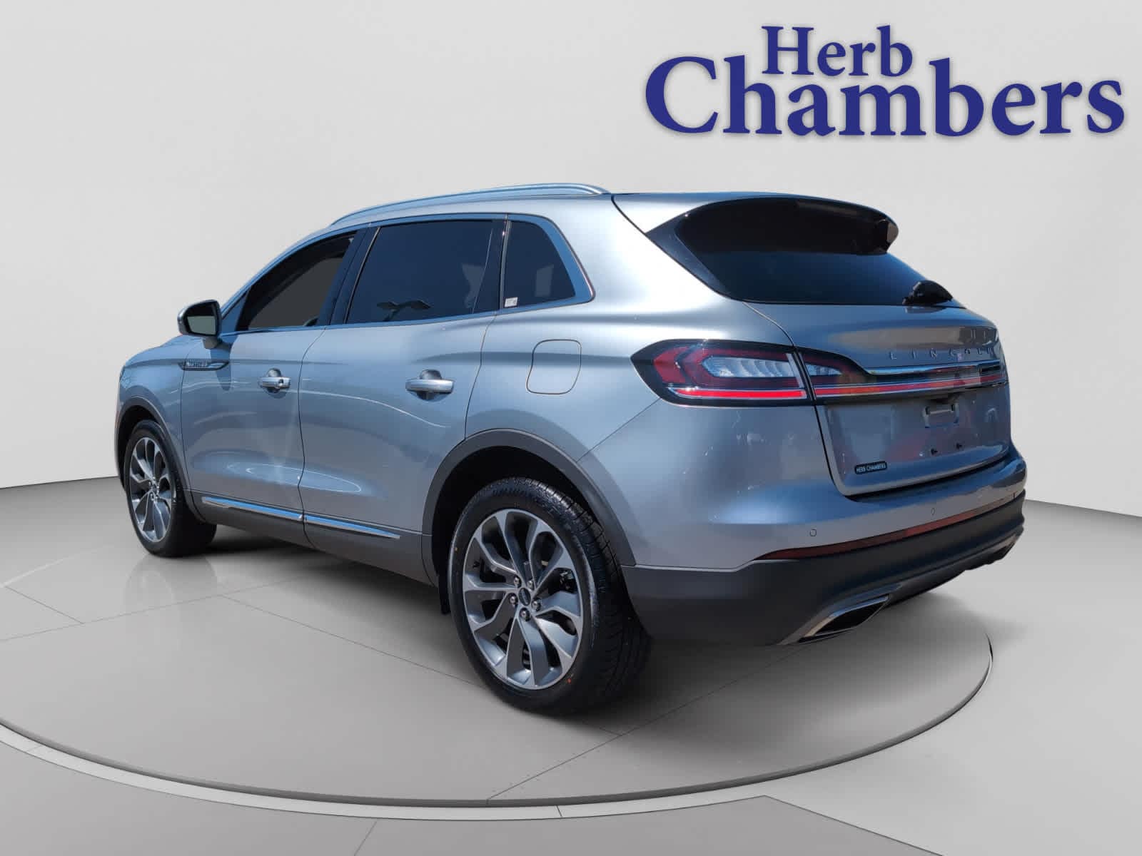 used 2022 Lincoln Nautilus car, priced at $34,898
