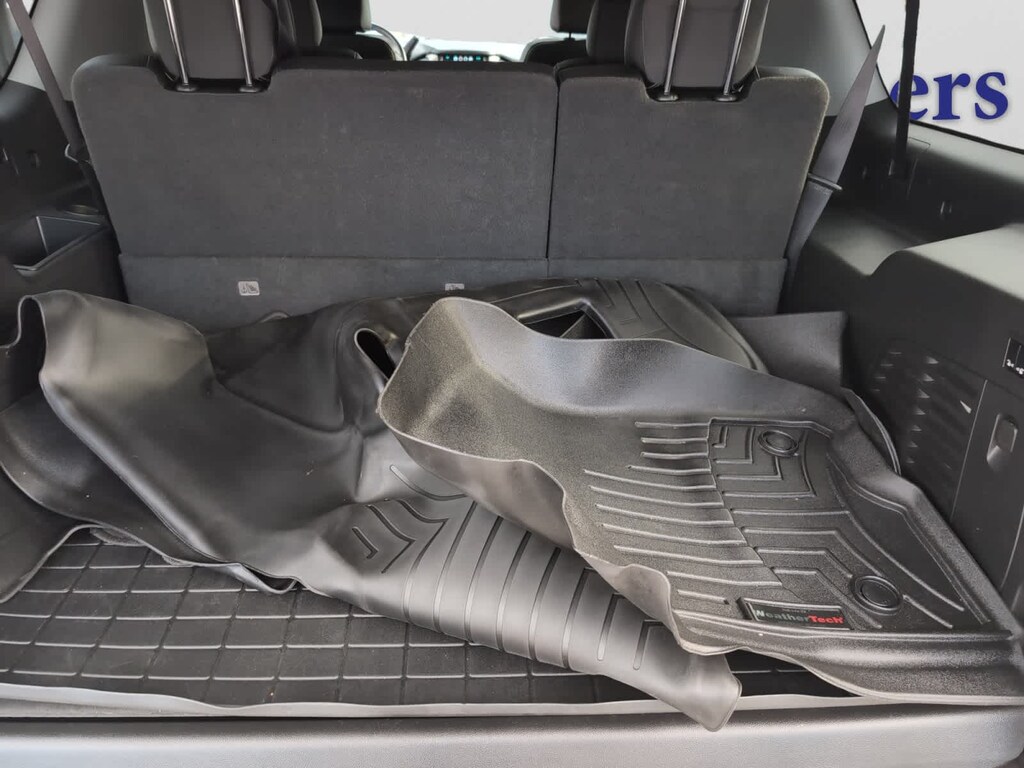 Used 2020 GMC Yukon XL Denali SUV