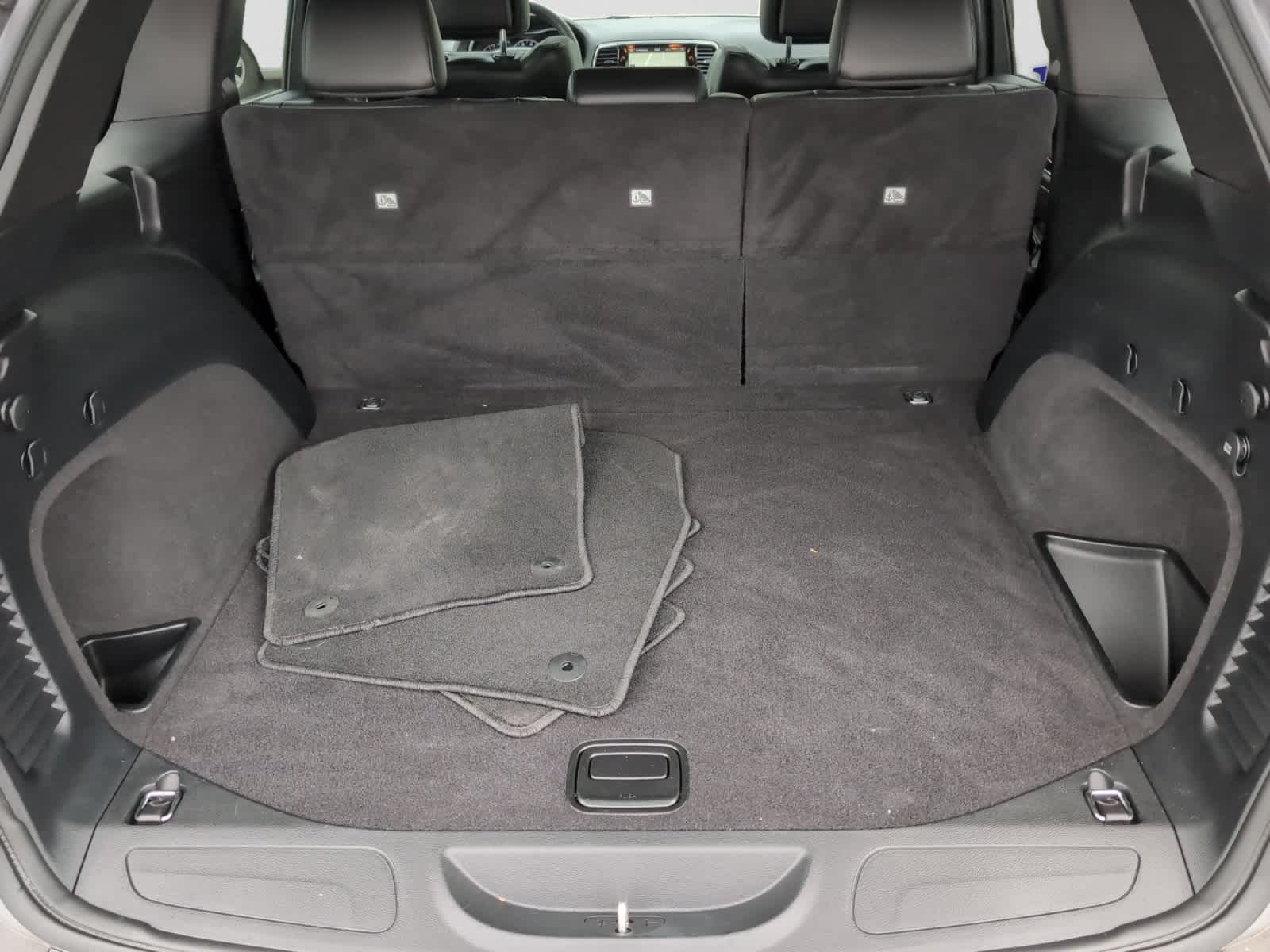 used 2020 Jeep Grand Cherokee car, priced at $21,398