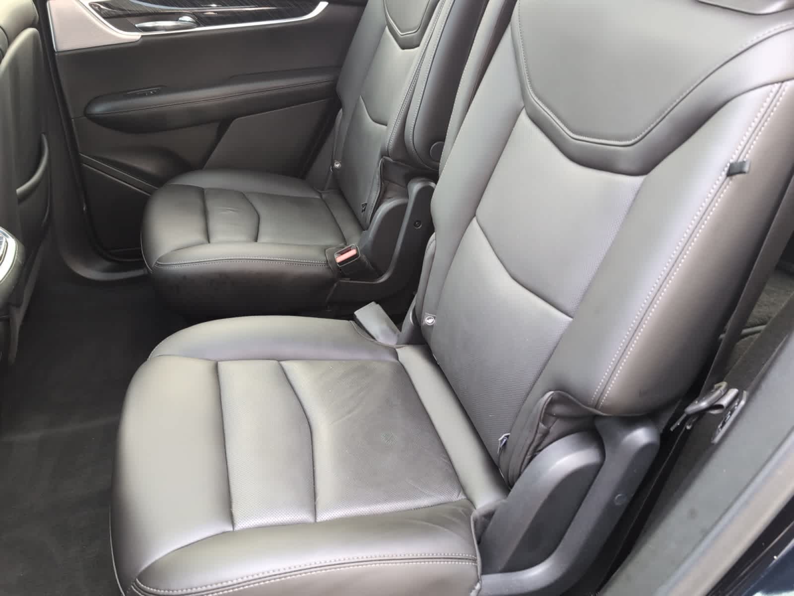 used 2021 Cadillac XT6 car, priced at $29,899