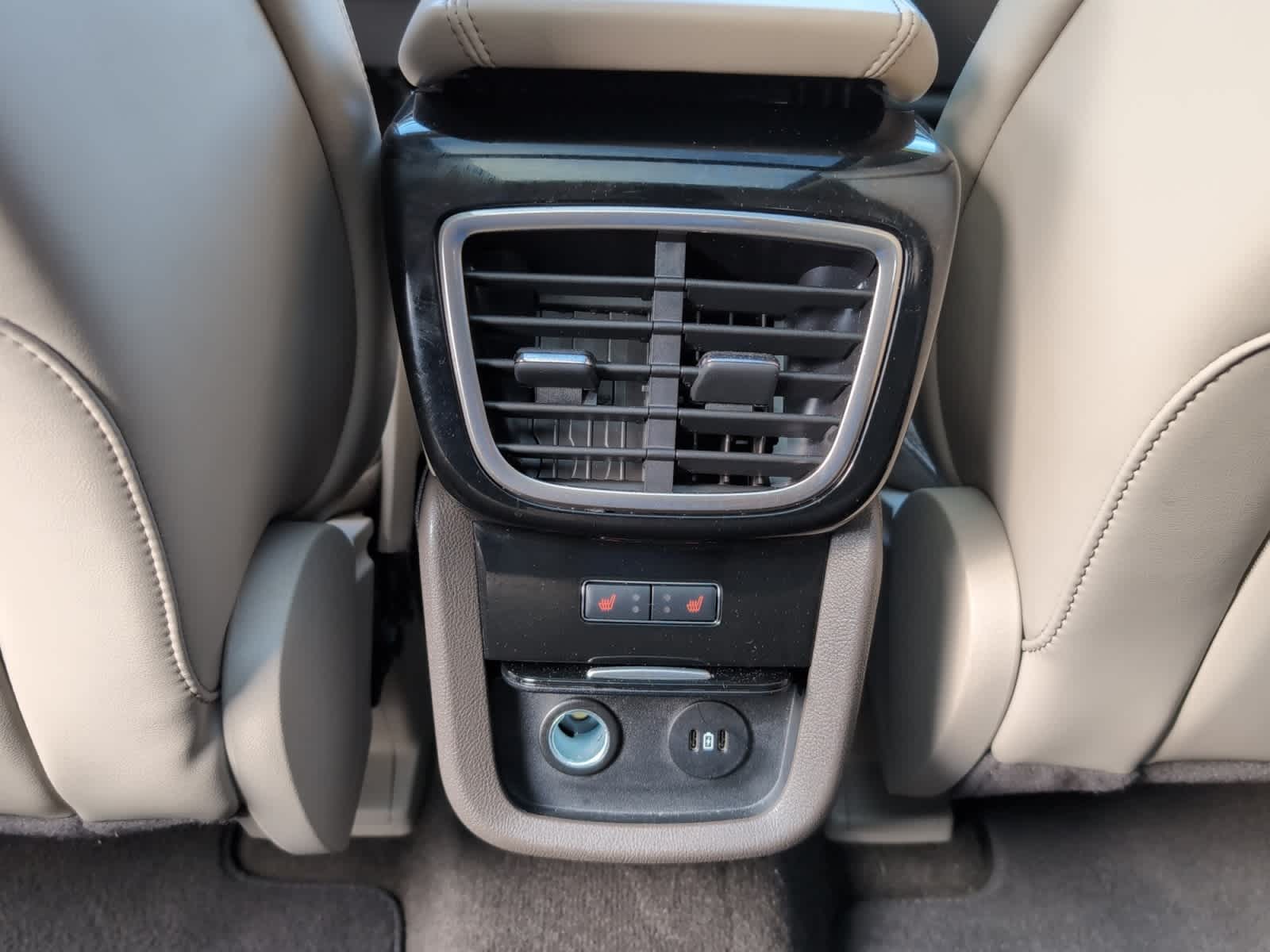 used 2023 Lincoln Nautilus car, priced at $32,998