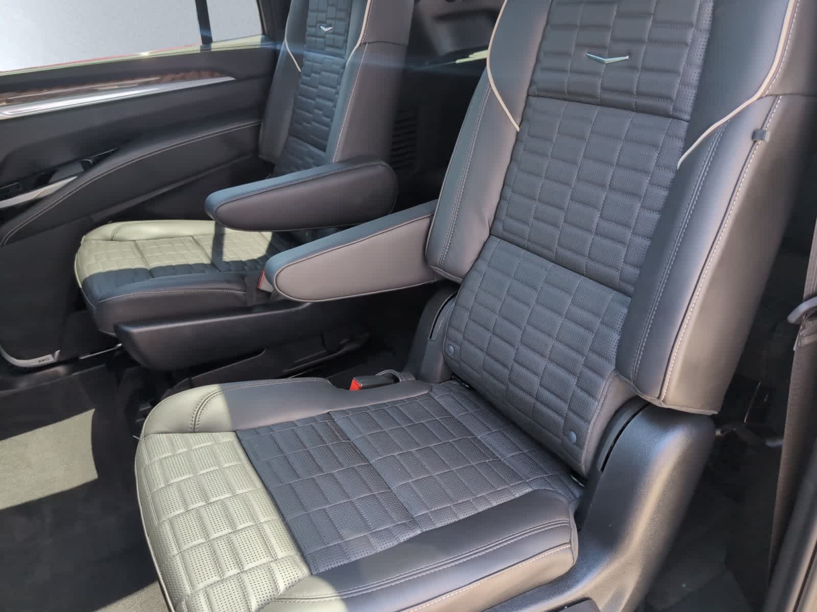 used 2025 Cadillac Escalade ESV car, priced at $117,498