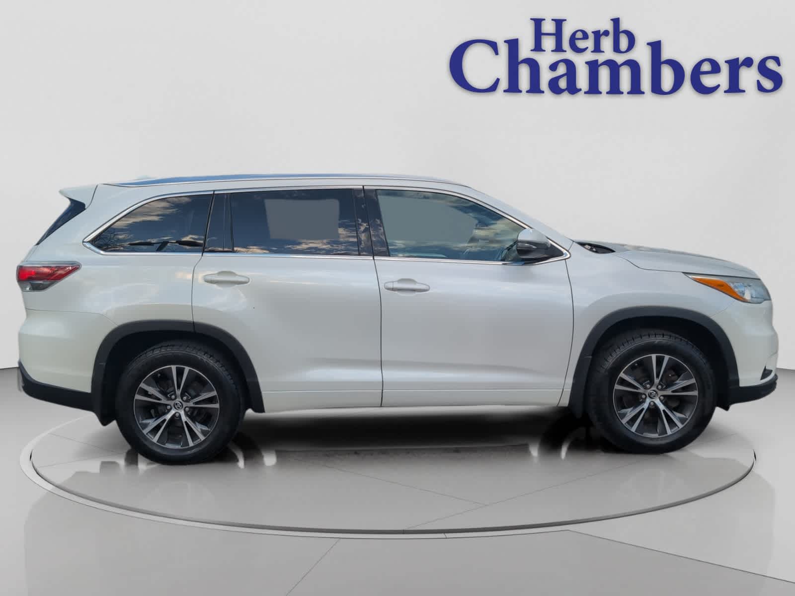 used 2016 Toyota Highlander car, priced at $14,998