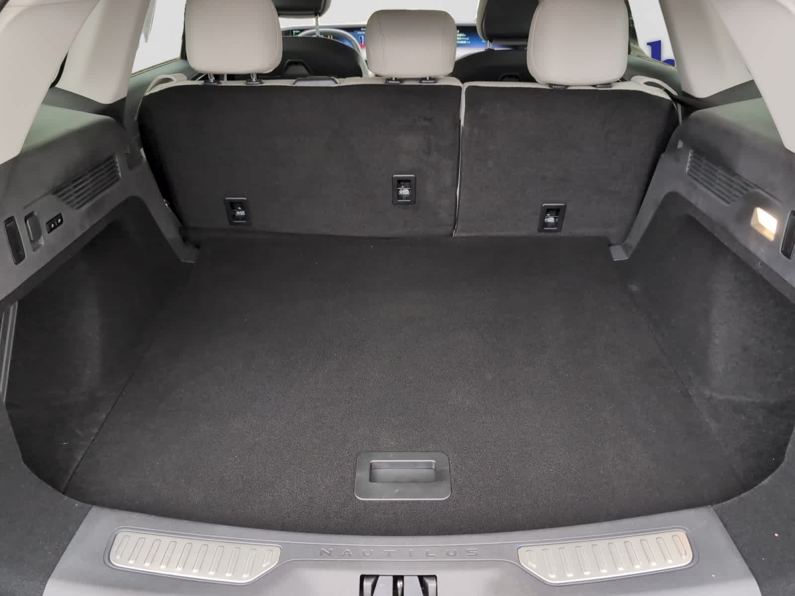 used 2026 Lincoln Nautilus car, priced at $52,848