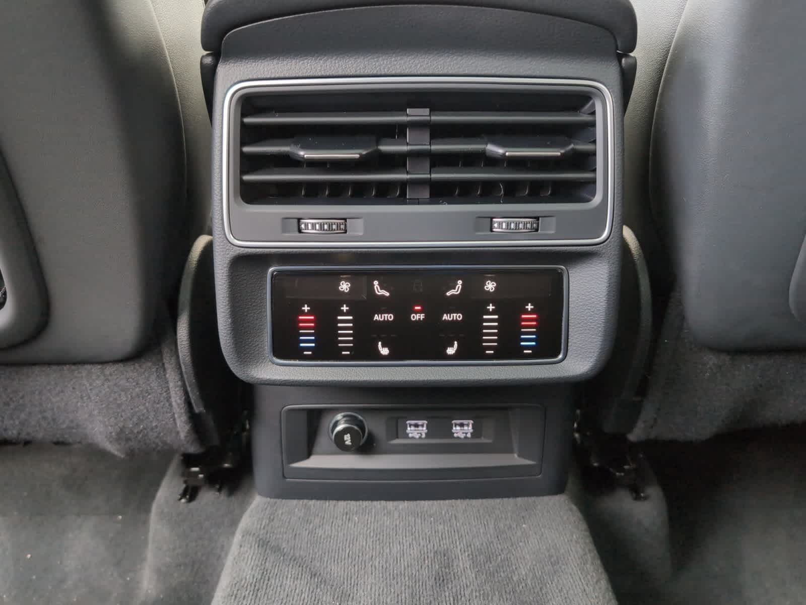 used 2020 Audi Q7 car, priced at $24,998