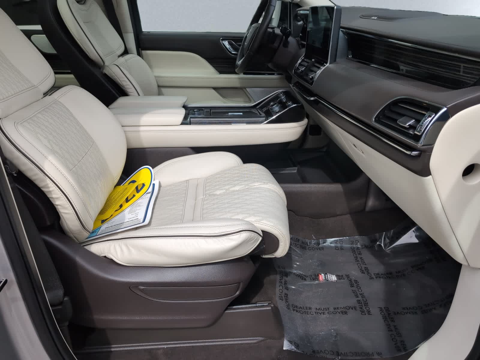 used 2022 Lincoln Navigator car, priced at $48,798