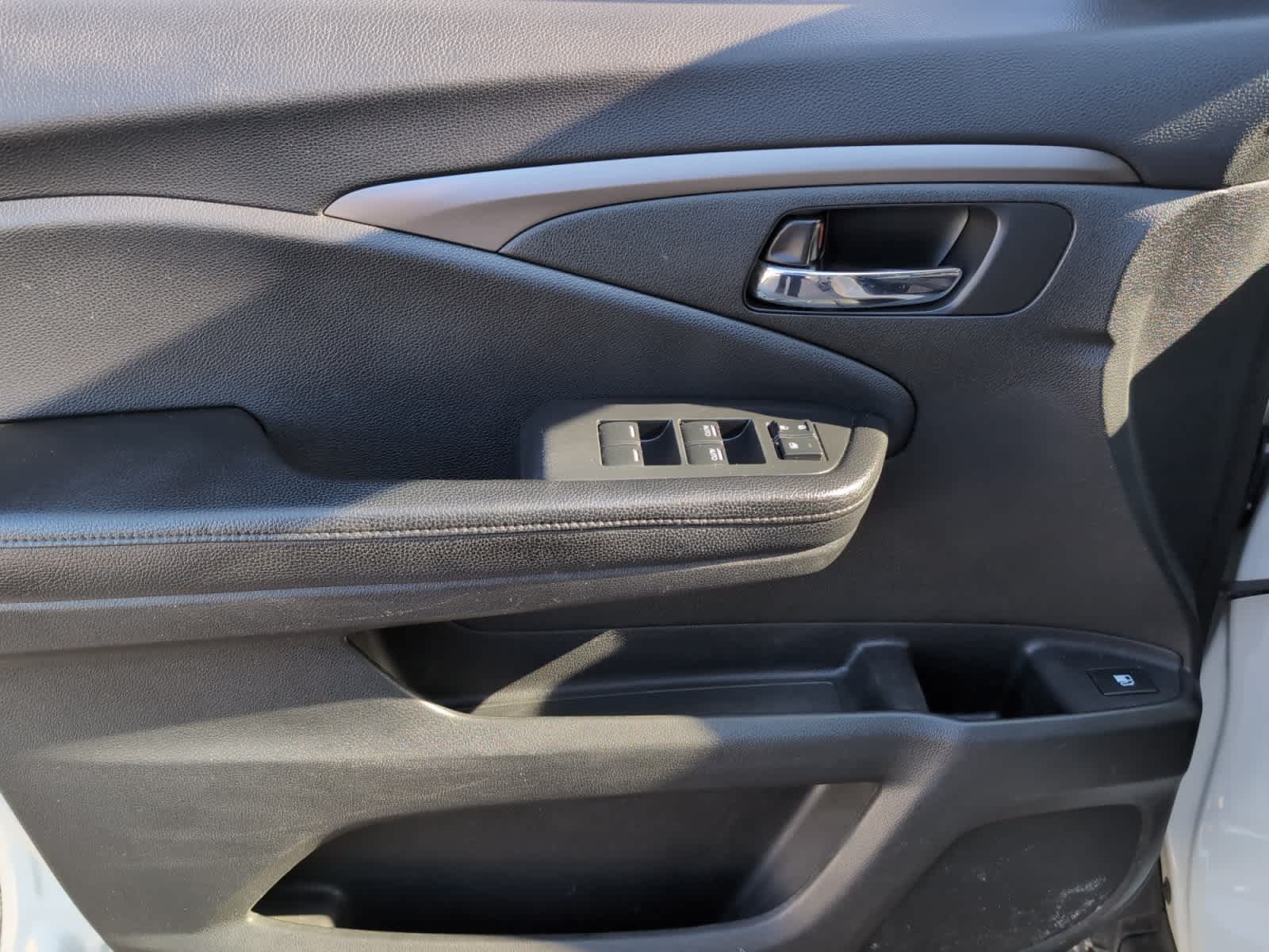 used 2018 Honda Pilot car, priced at $13,998