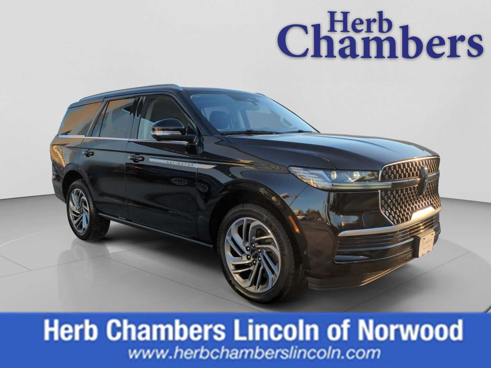 used 2025 Lincoln Navigator car, priced at $98,498