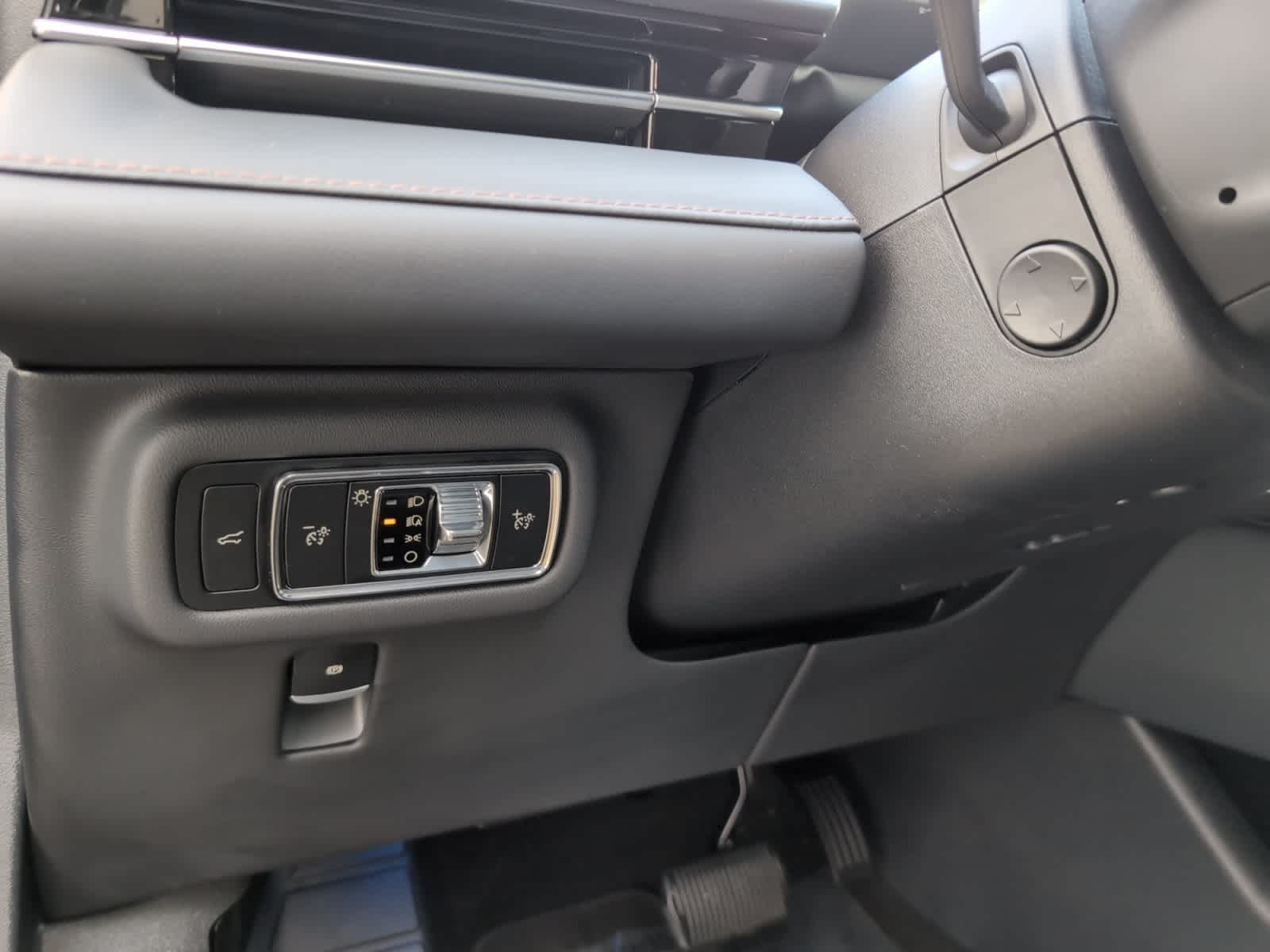 used 2026 Lincoln Nautilus car, priced at $52,224