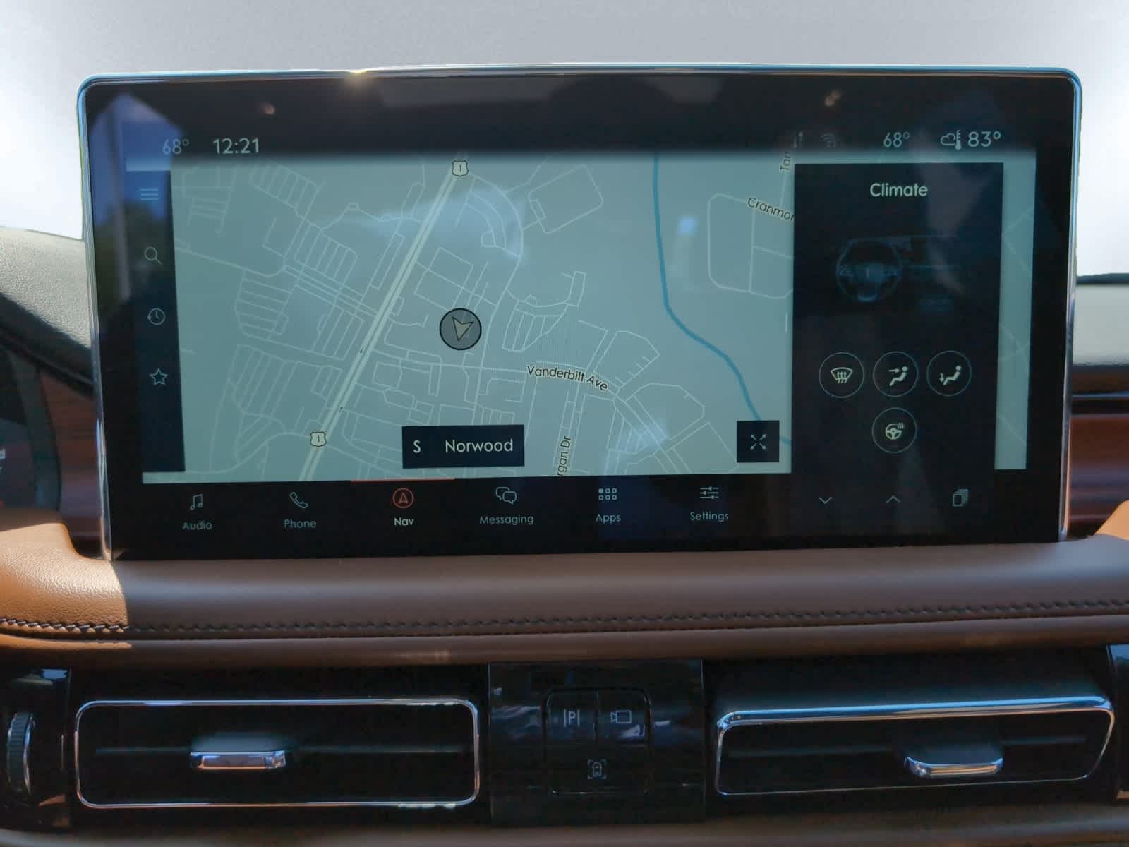used 2023 Lincoln Nautilus car, priced at $35,998