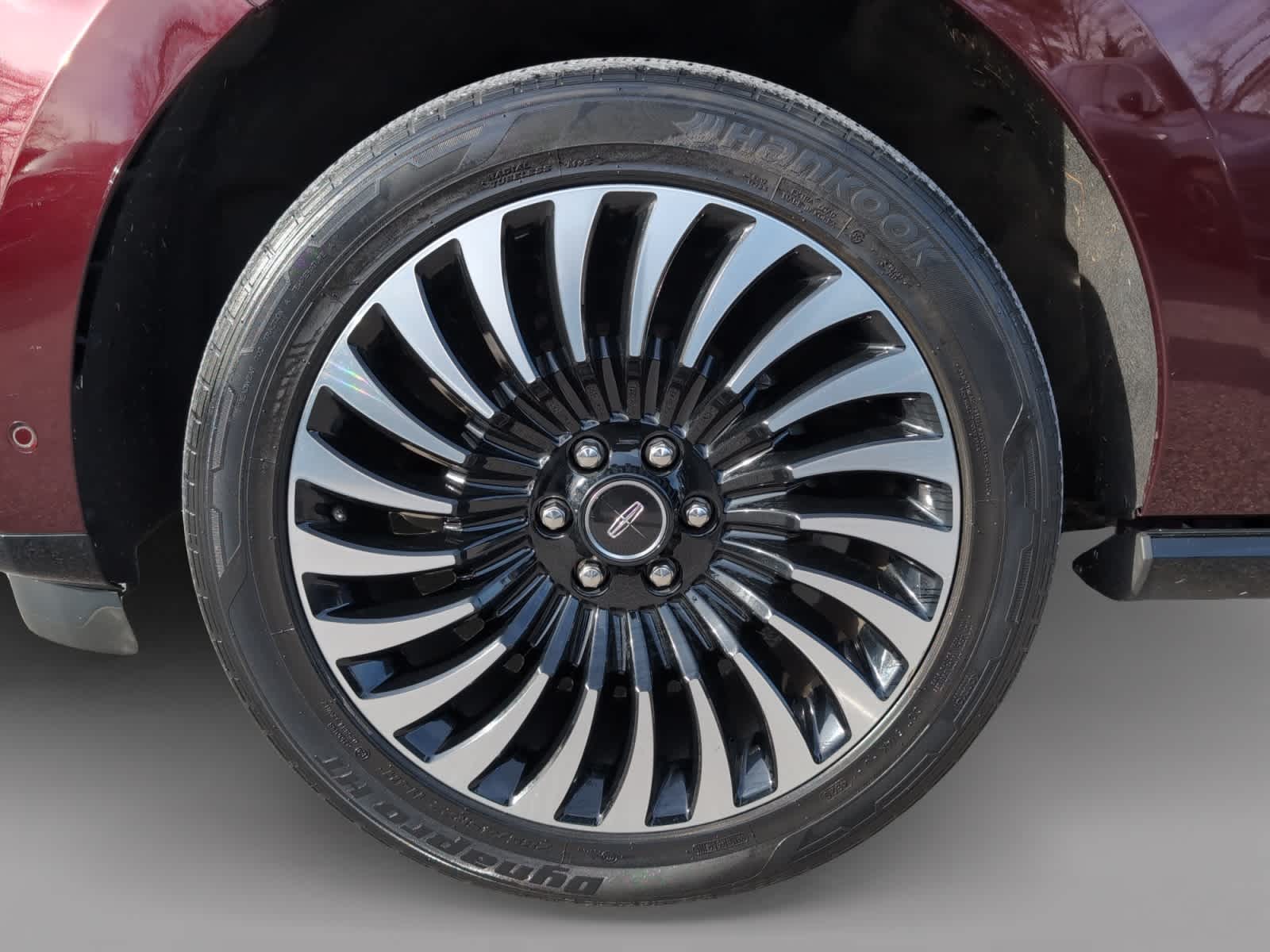 used 2021 Lincoln Navigator car, priced at $48,998