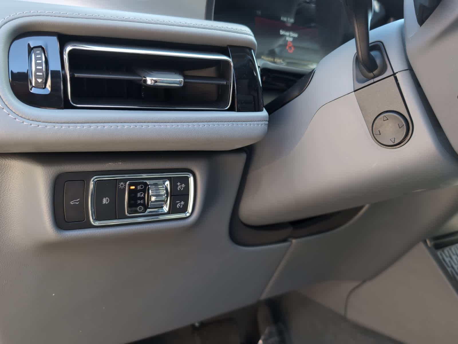 used 2020 Lincoln Aviator car, priced at $31,998