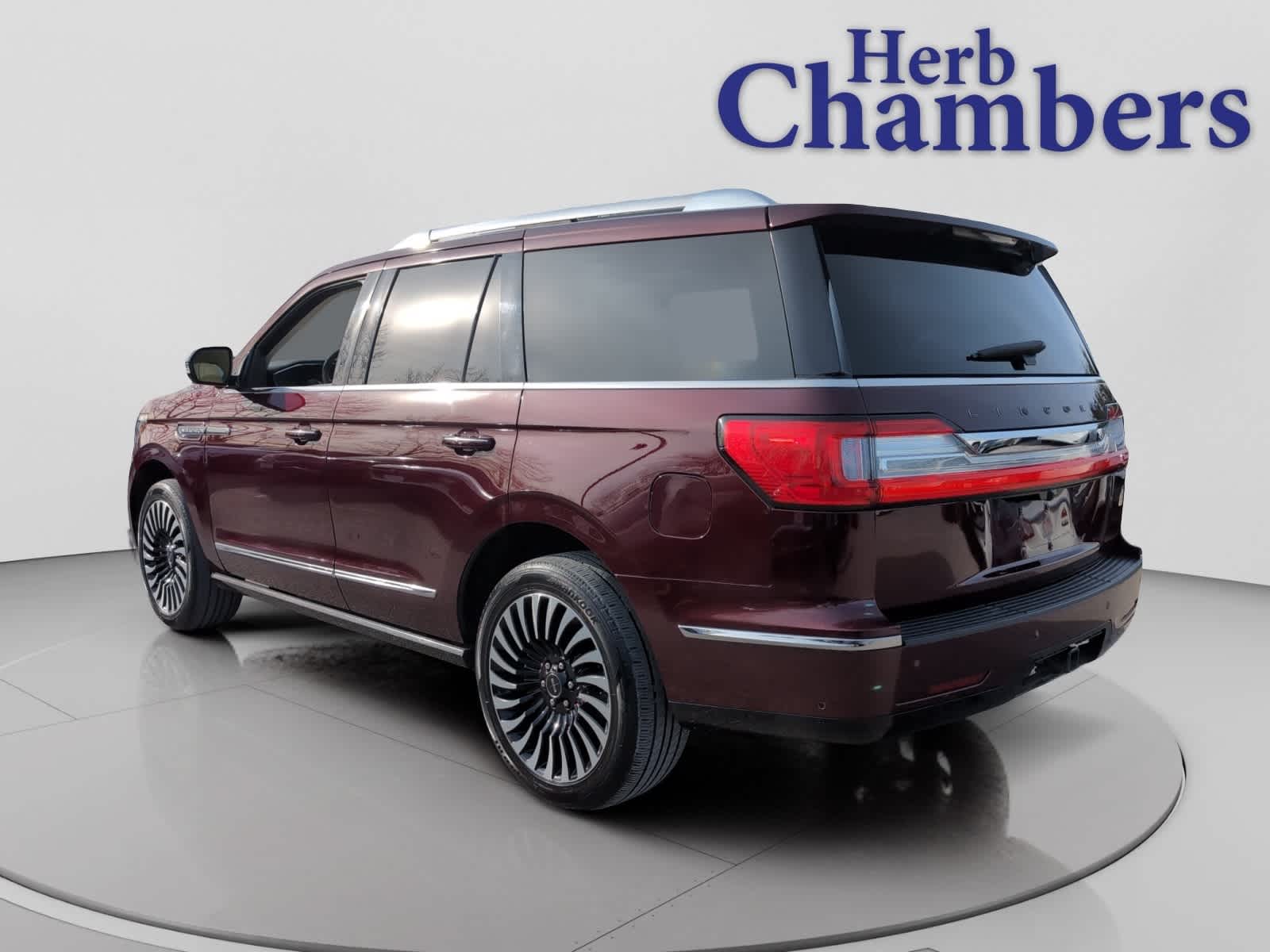 used 2021 Lincoln Navigator car, priced at $45,598