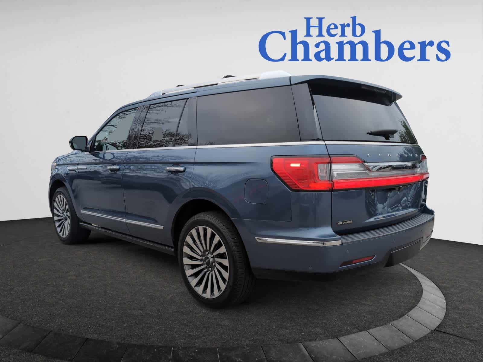 2019 Lincoln Navigator Reserve photo 3