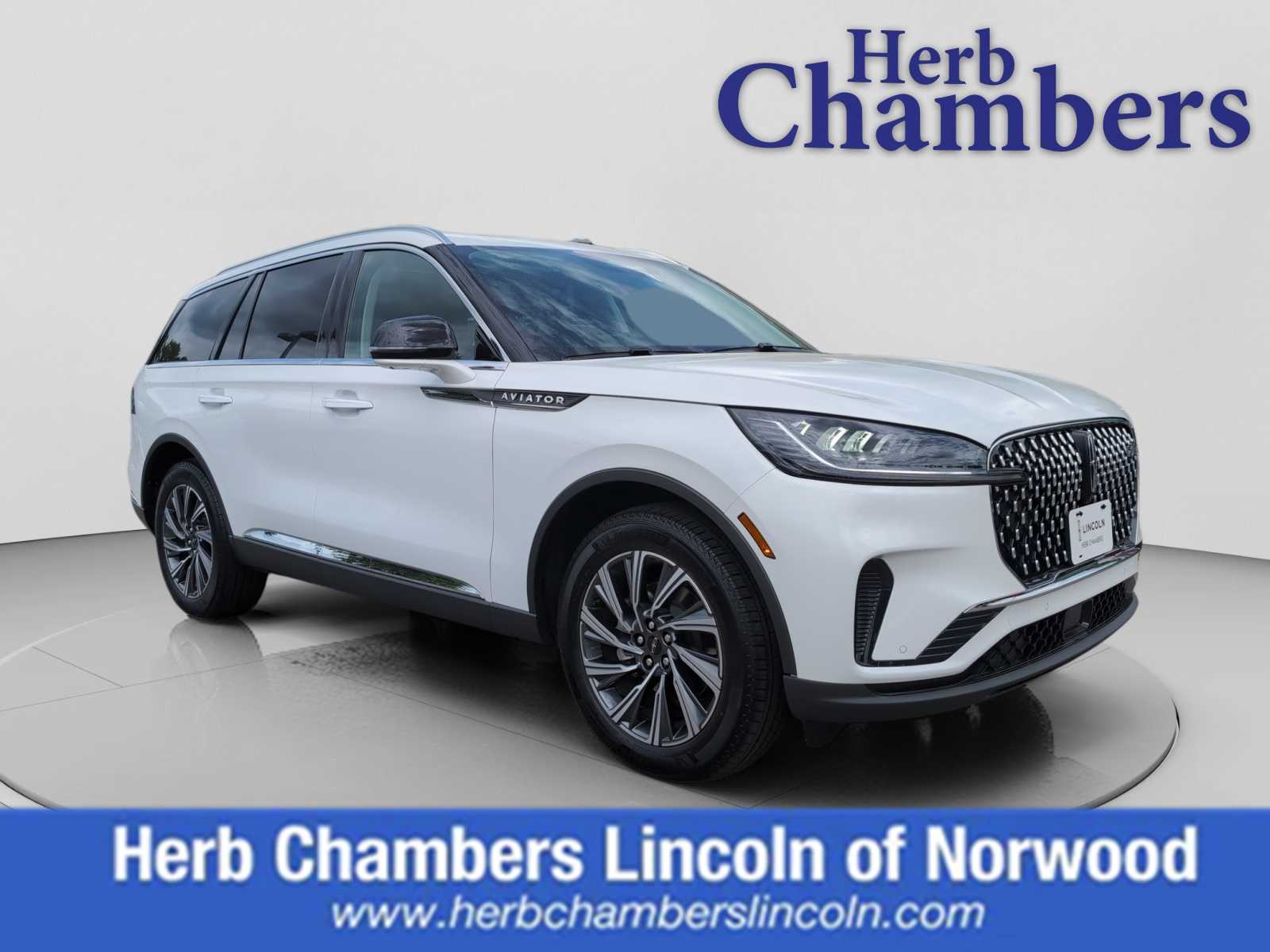 2026 Lincoln Aviator Premiere AWD's photo