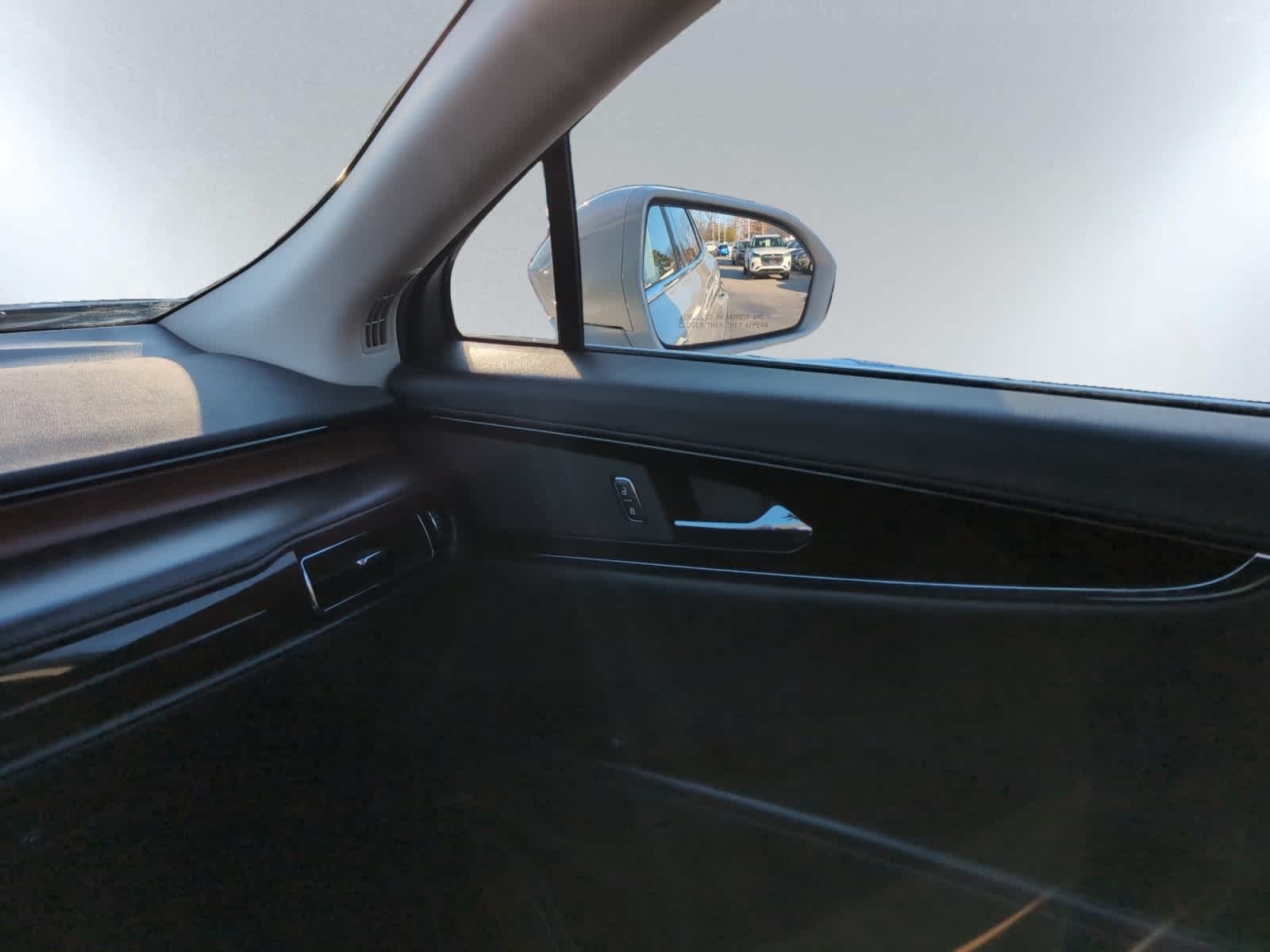 used 2022 Lincoln Nautilus car, priced at $26,998