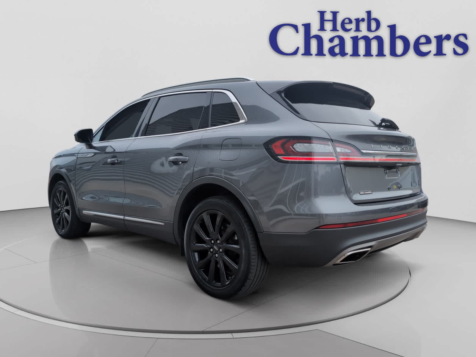 used 2022 Lincoln Nautilus car, priced at $29,498