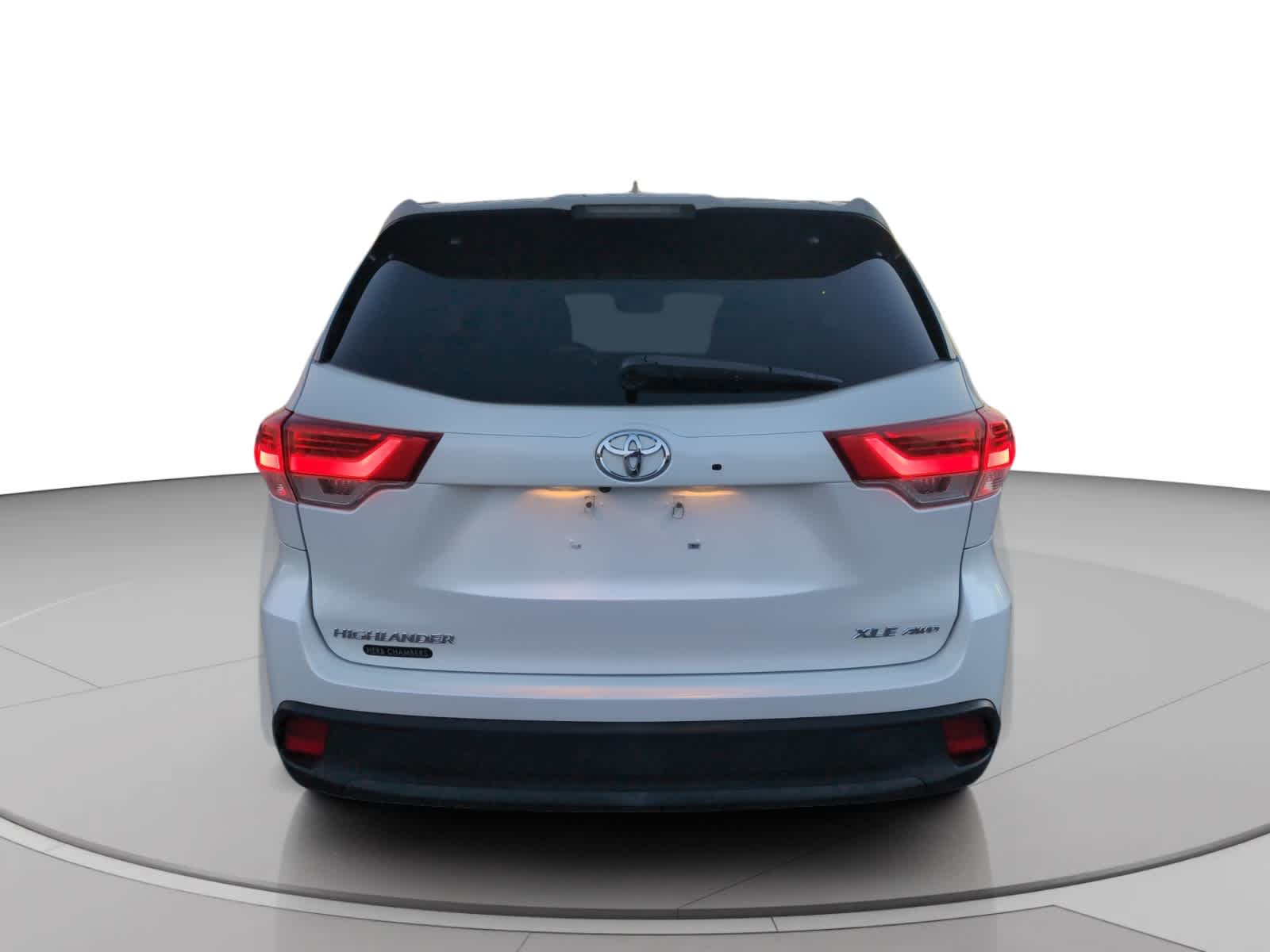 used 2018 Toyota Highlander car, priced at $23,998