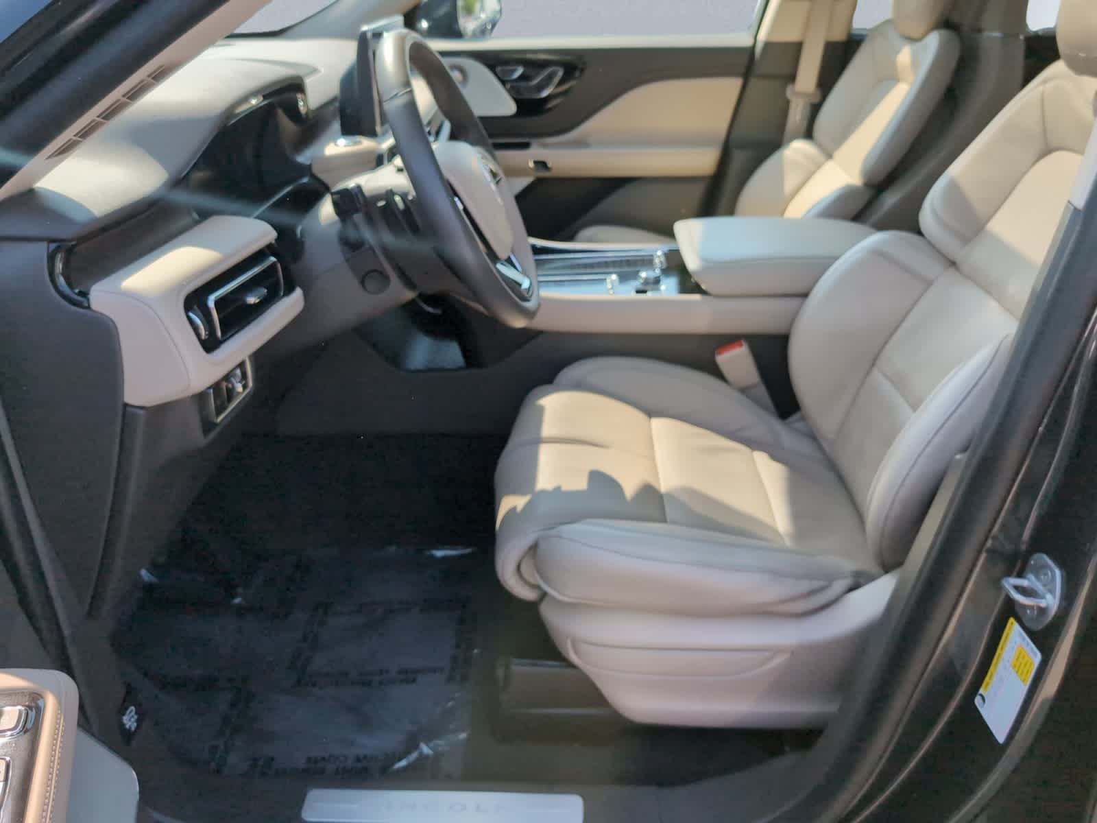 used 2023 Lincoln Aviator car, priced at $41,798