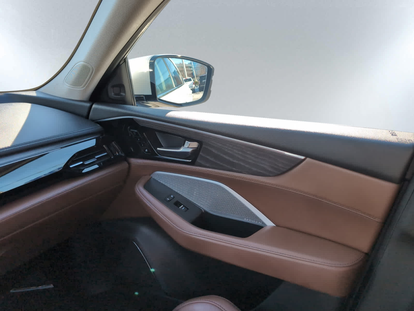 used 2024 Acura MDX car, priced at $44,998