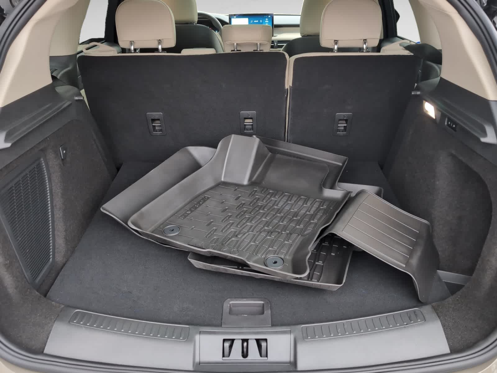 2025 Lincoln Corsair Premiere photo 4