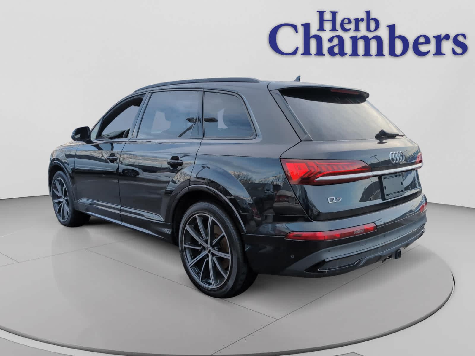 used 2020 Audi Q7 car, priced at $24,998