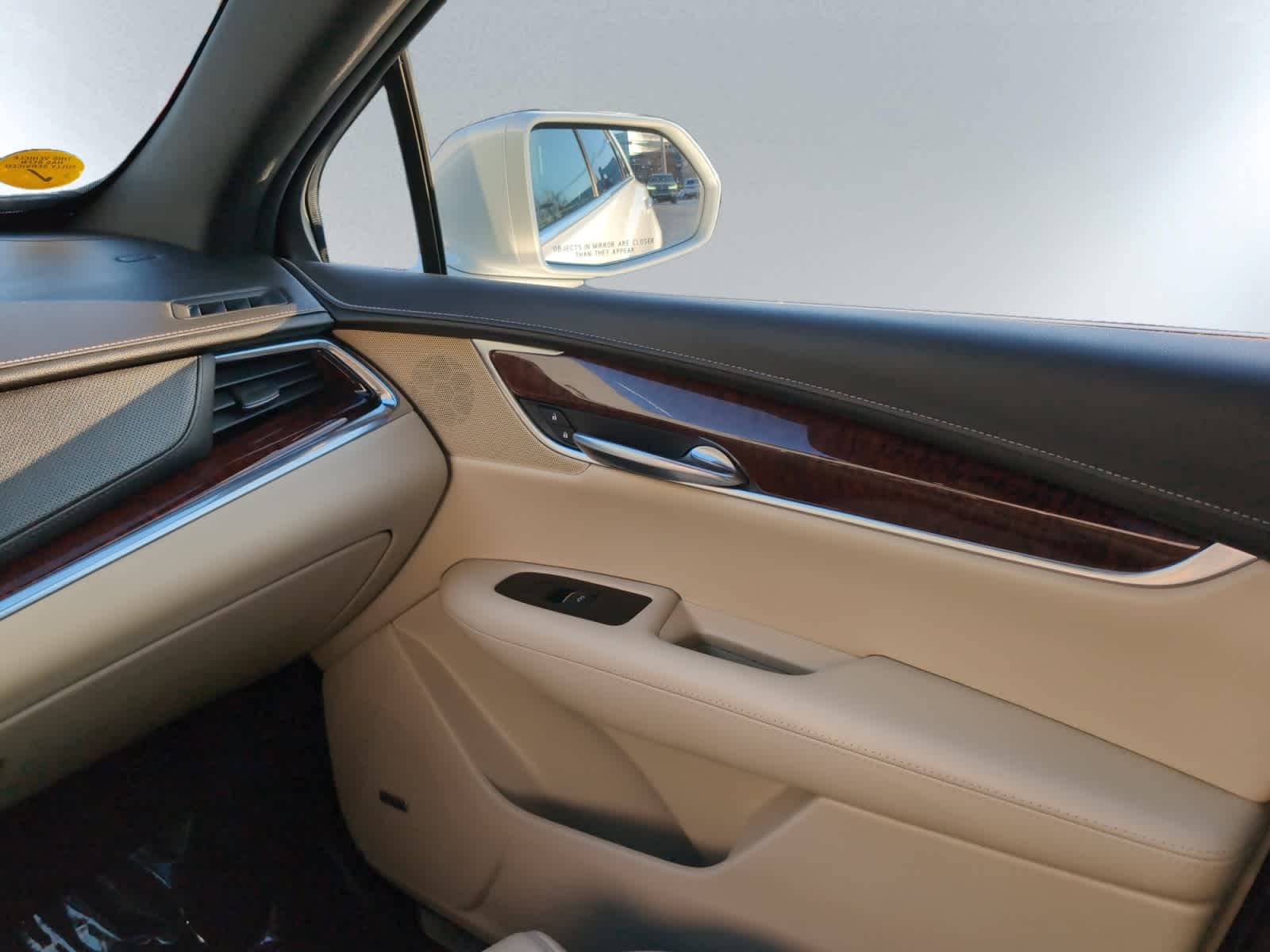 used 2018 Cadillac XT5 car, priced at $17,998