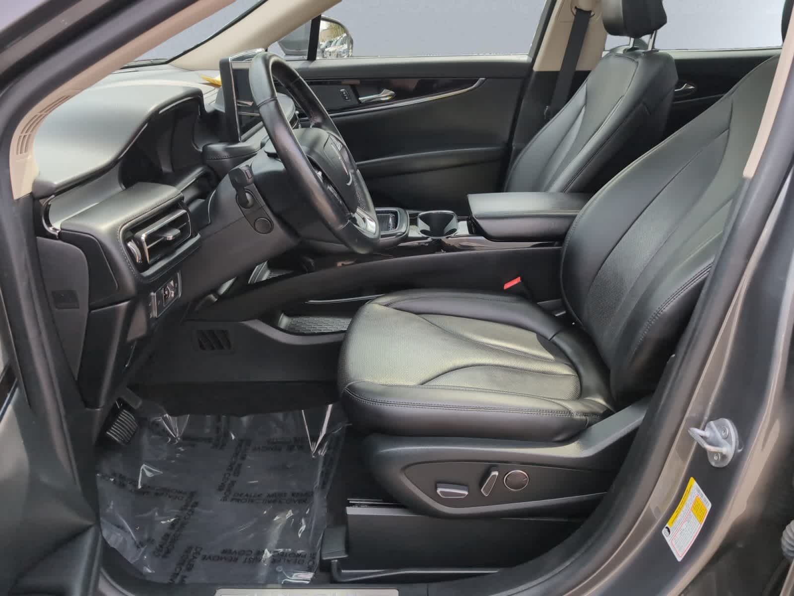 used 2022 Lincoln Nautilus car, priced at $31,898