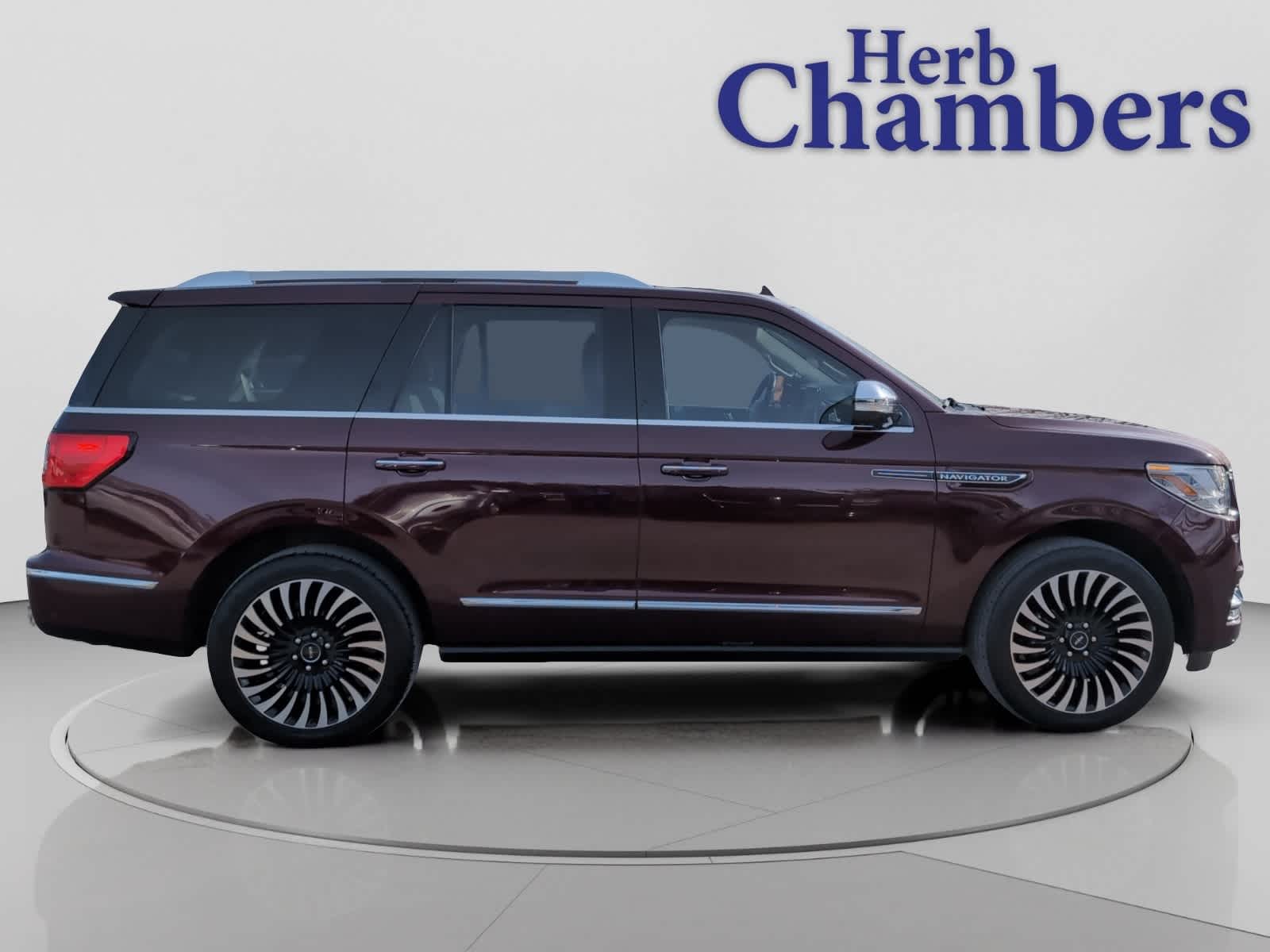 used 2021 Lincoln Navigator car, priced at $45,598