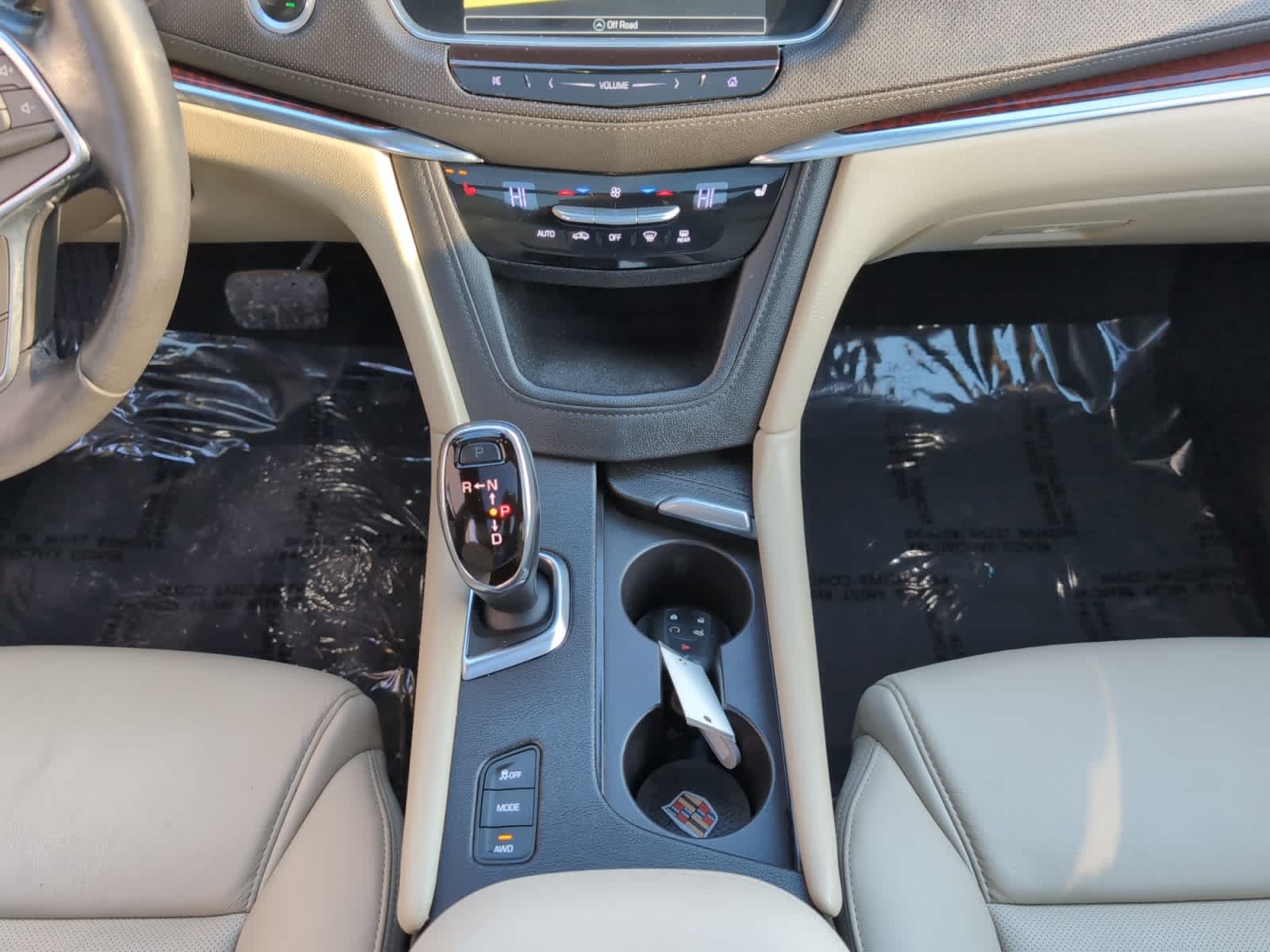 used 2018 Cadillac XT5 car, priced at $17,998