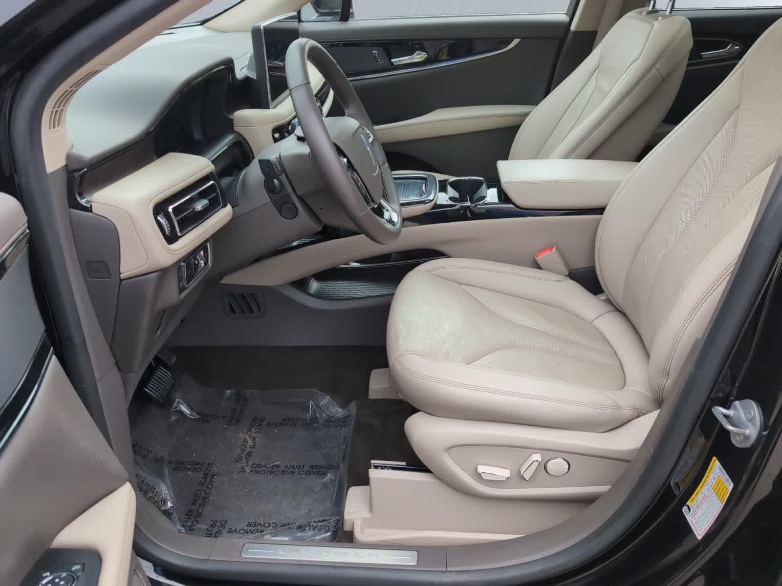 used 2022 Lincoln Nautilus car, priced at $34,698