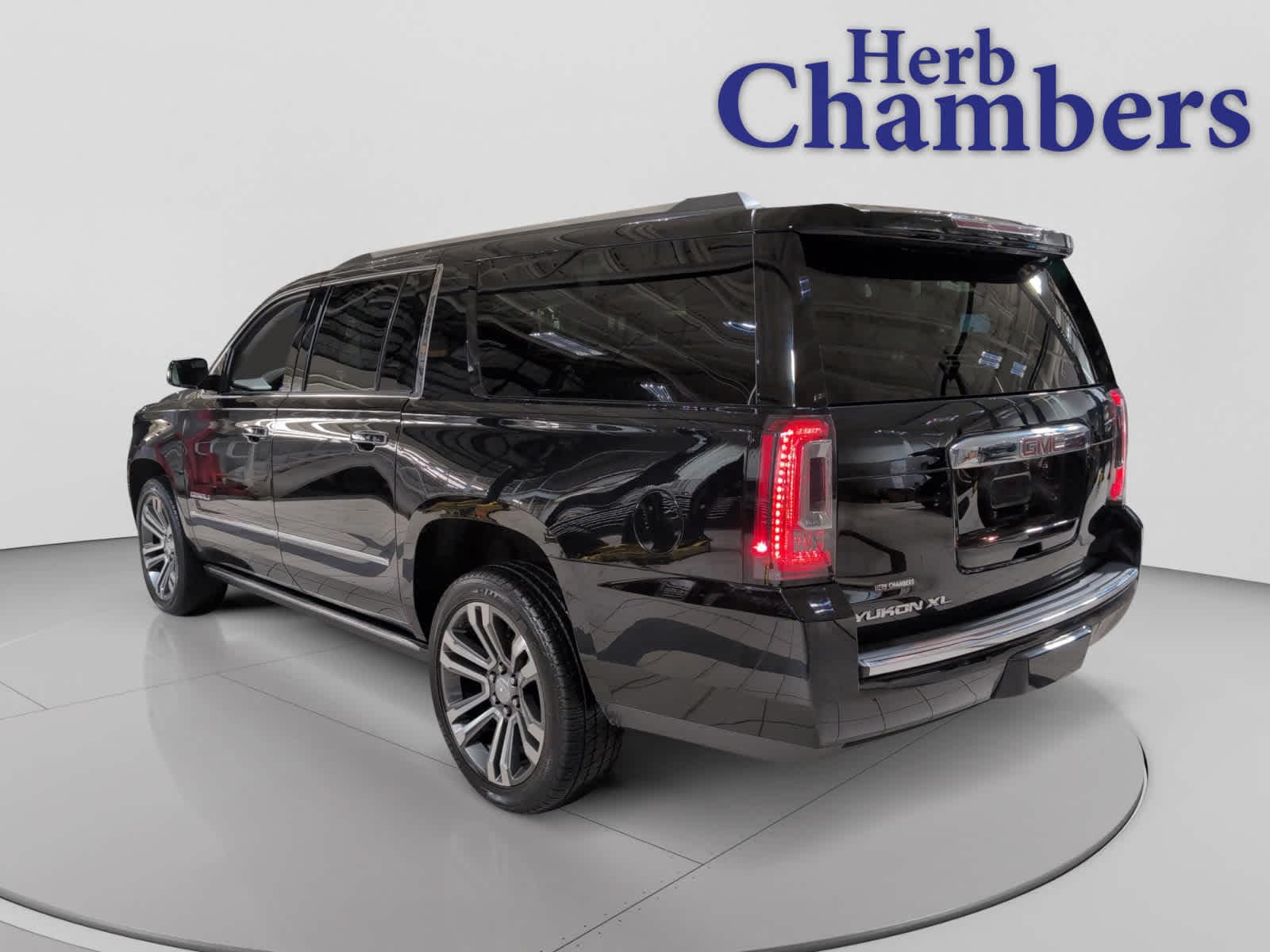 used 2020 GMC Yukon XL car, priced at $39,998