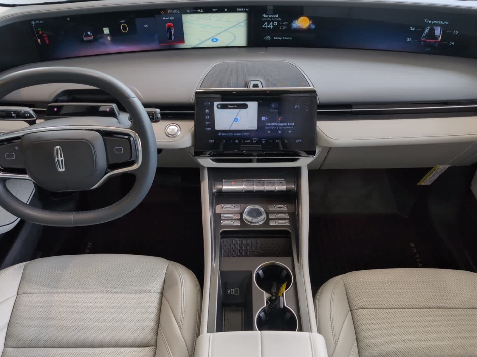 used 2026 Lincoln Nautilus car, priced at $61,398