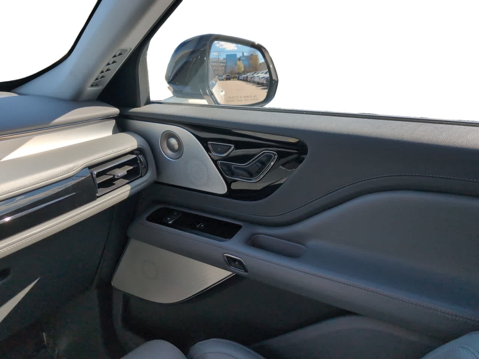 used 2020 Lincoln Aviator car, priced at $31,998