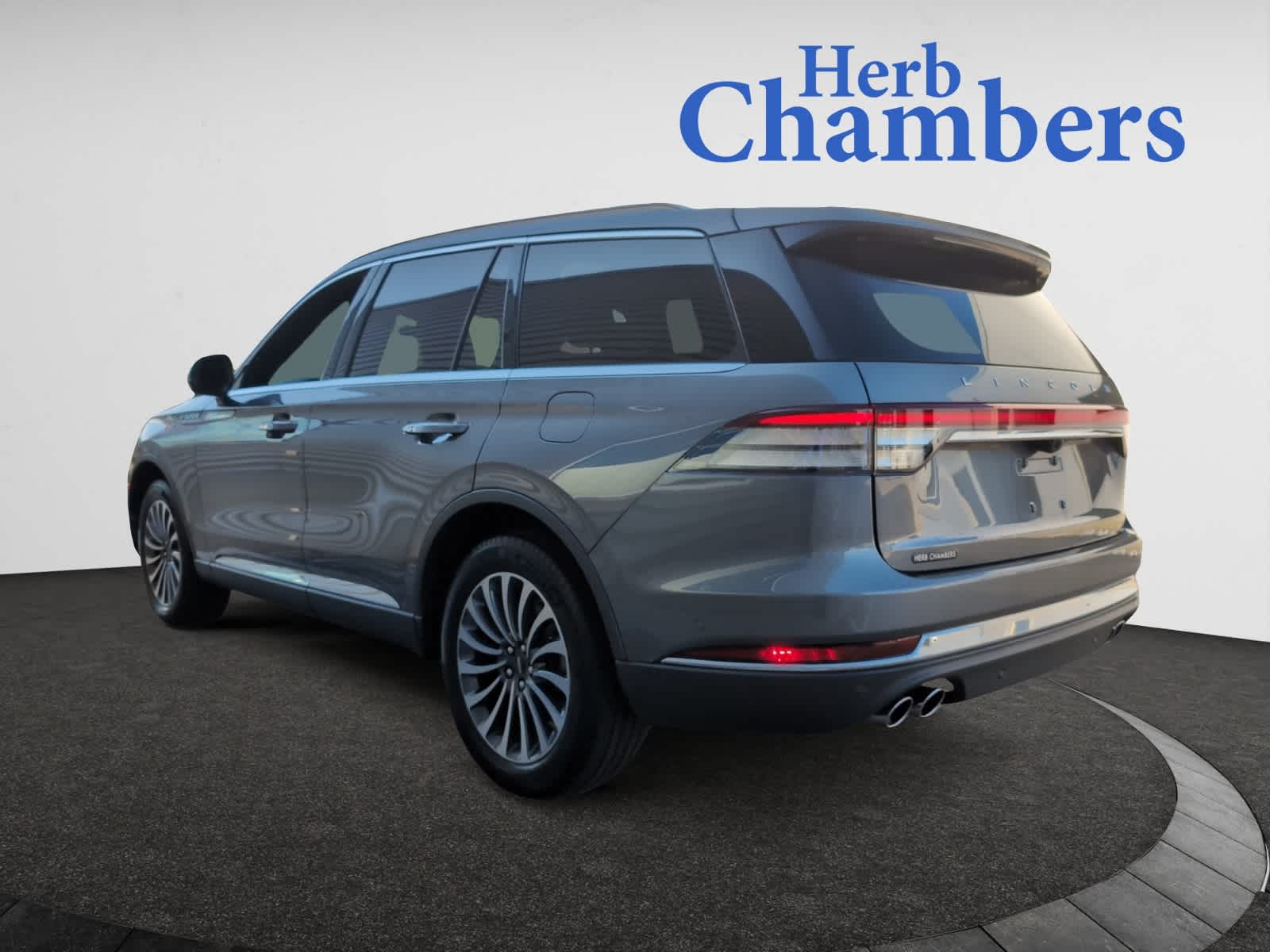 2023 Lincoln Aviator Reserve photo 3