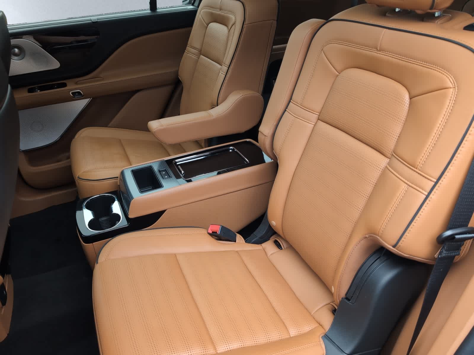 used 2020 Lincoln Aviator car, priced at $40,998