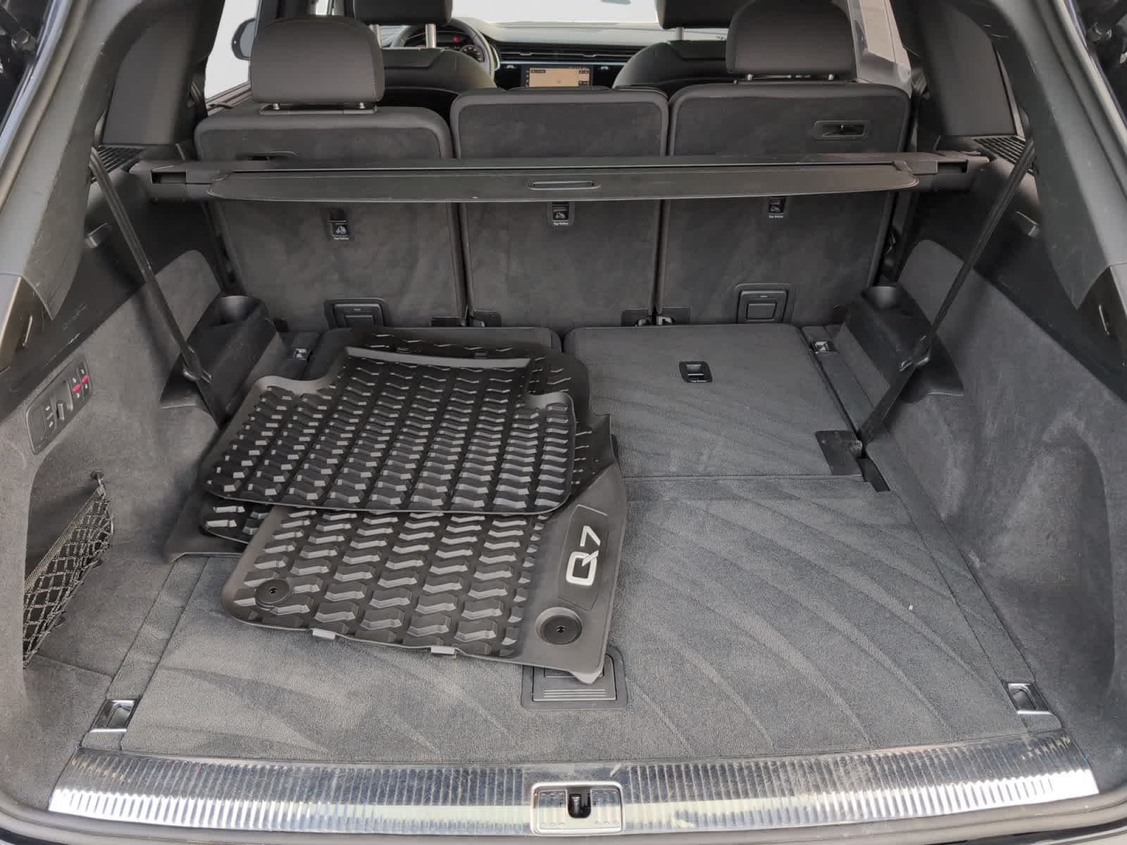 used 2020 Audi Q7 car, priced at $24,998