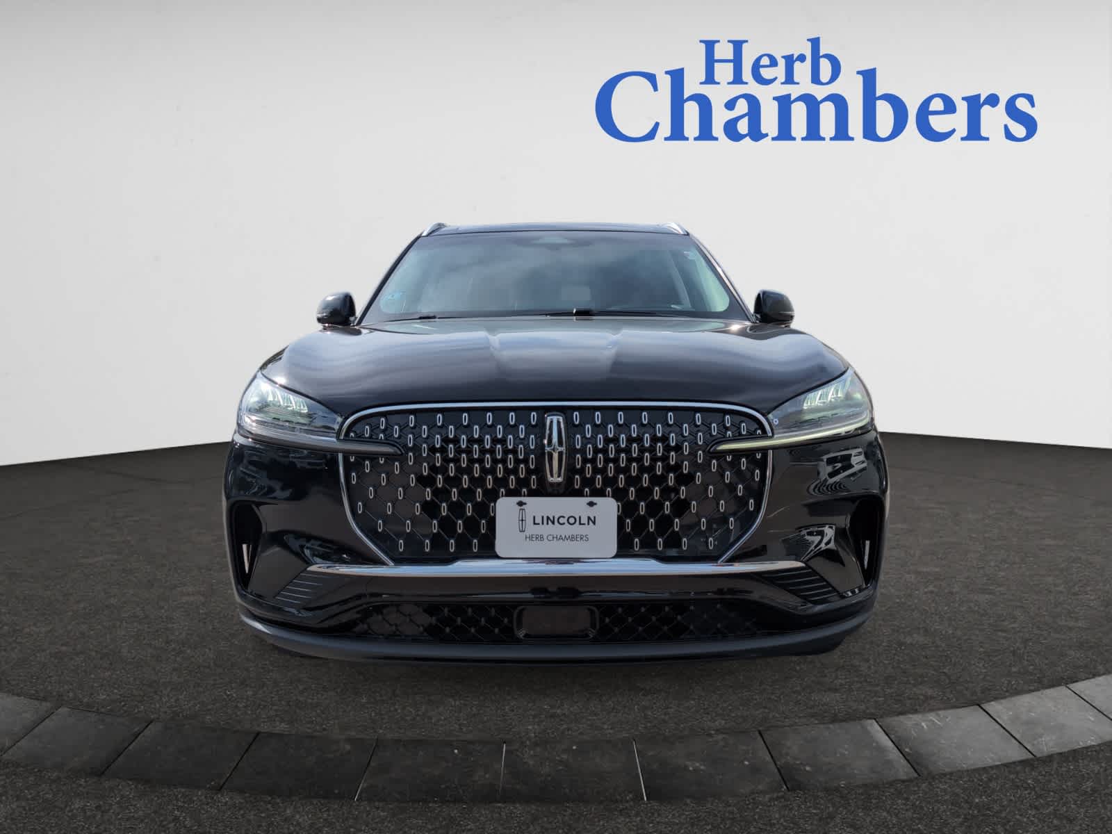 2025 Lincoln Aviator Premiere photo 2