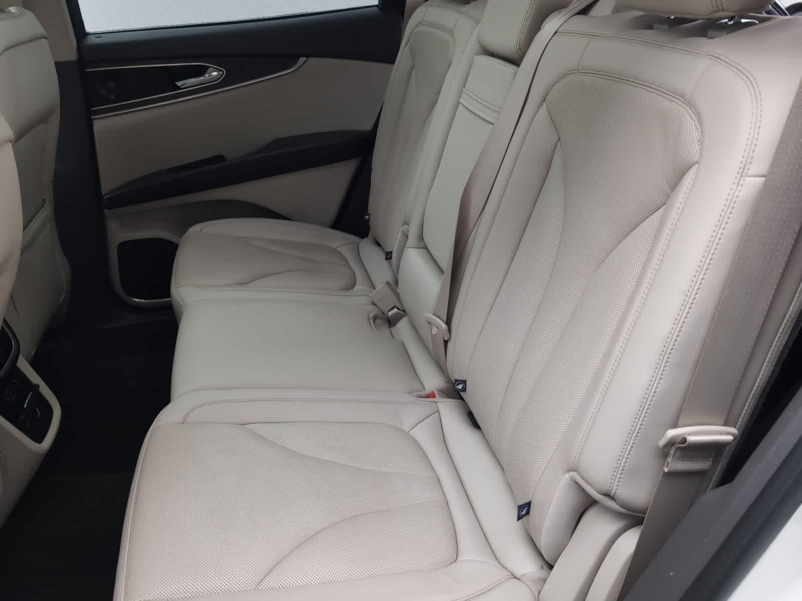 used 2020 Lincoln Nautilus car, priced at $23,998