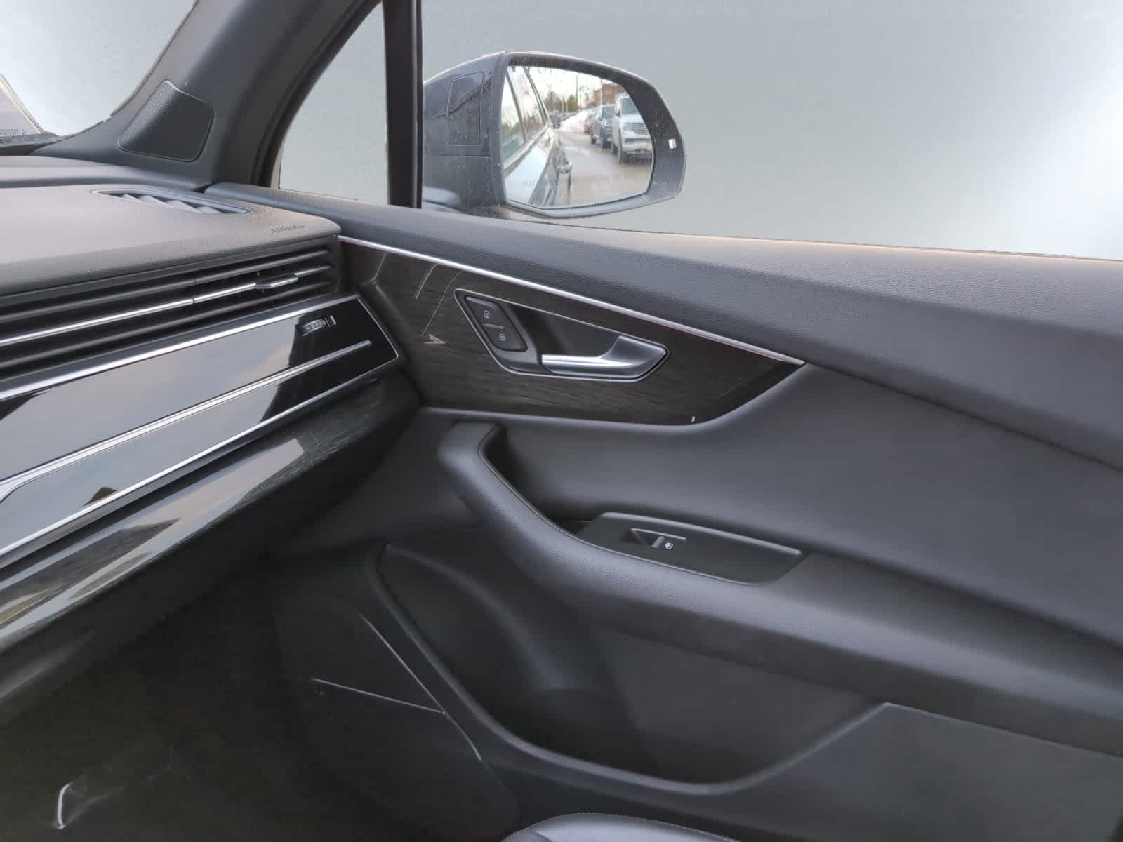 used 2020 Audi Q7 car, priced at $24,998