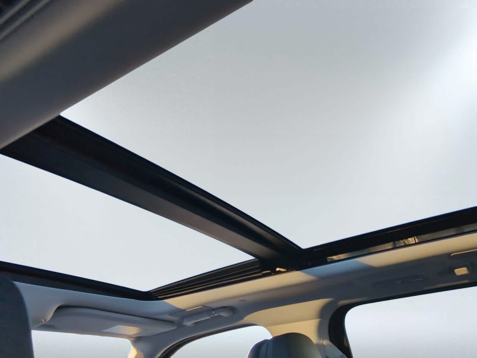 used 2025 Lincoln Navigator car, priced at $101,998