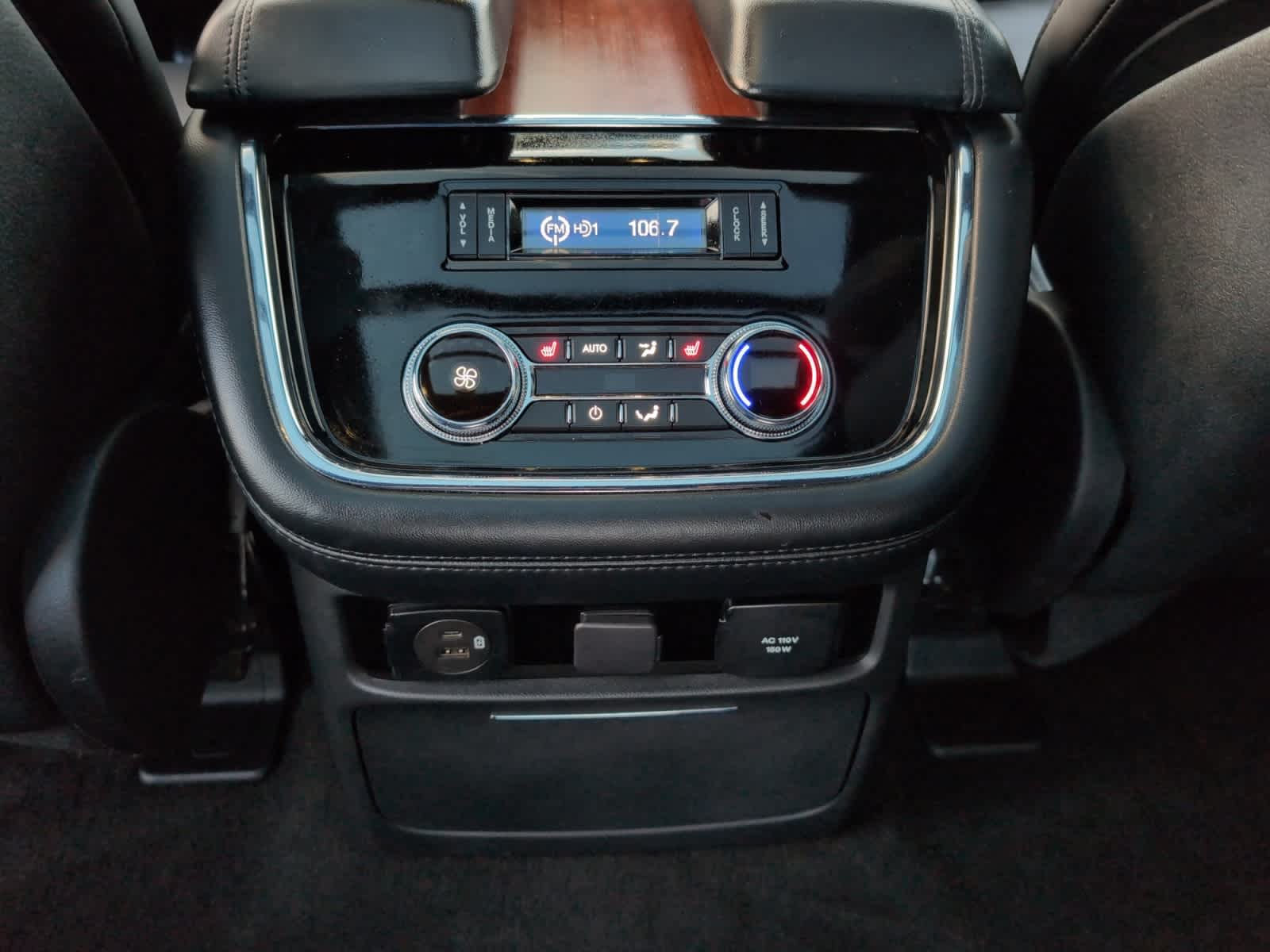 used 2021 Lincoln Navigator car, priced at $45,998