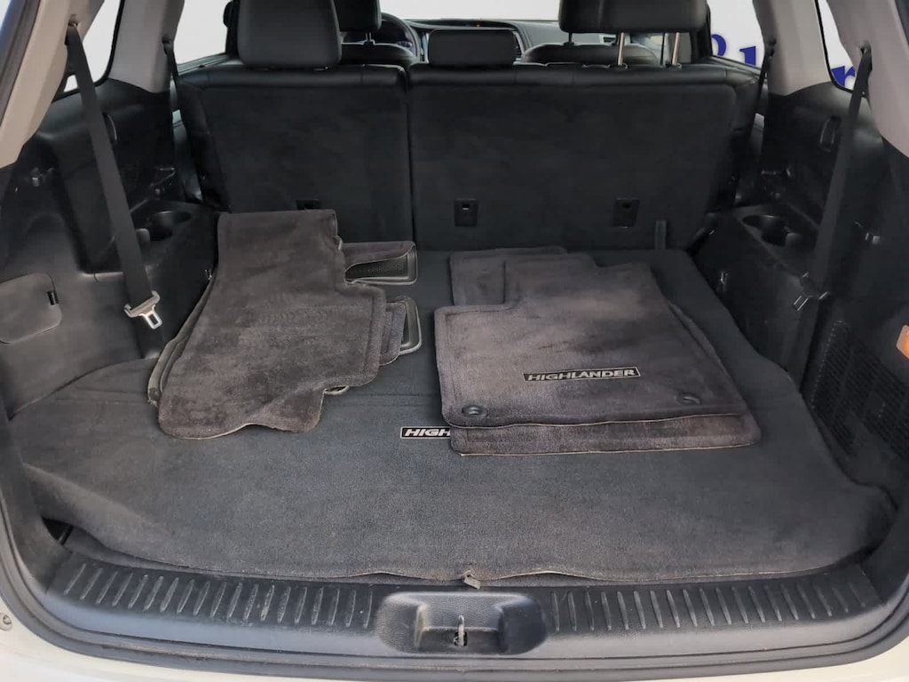 Used 2016 Toyota Highlander XLE V6 SUV