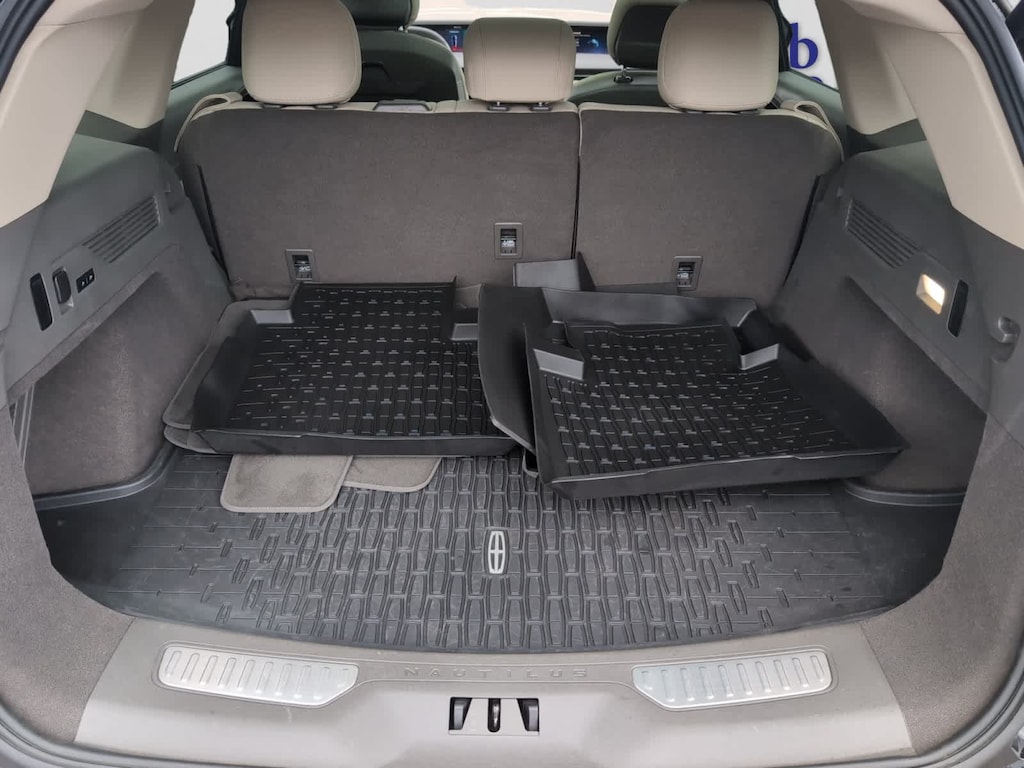 Certified 2025 Lincoln Nautilus Premiere SUV