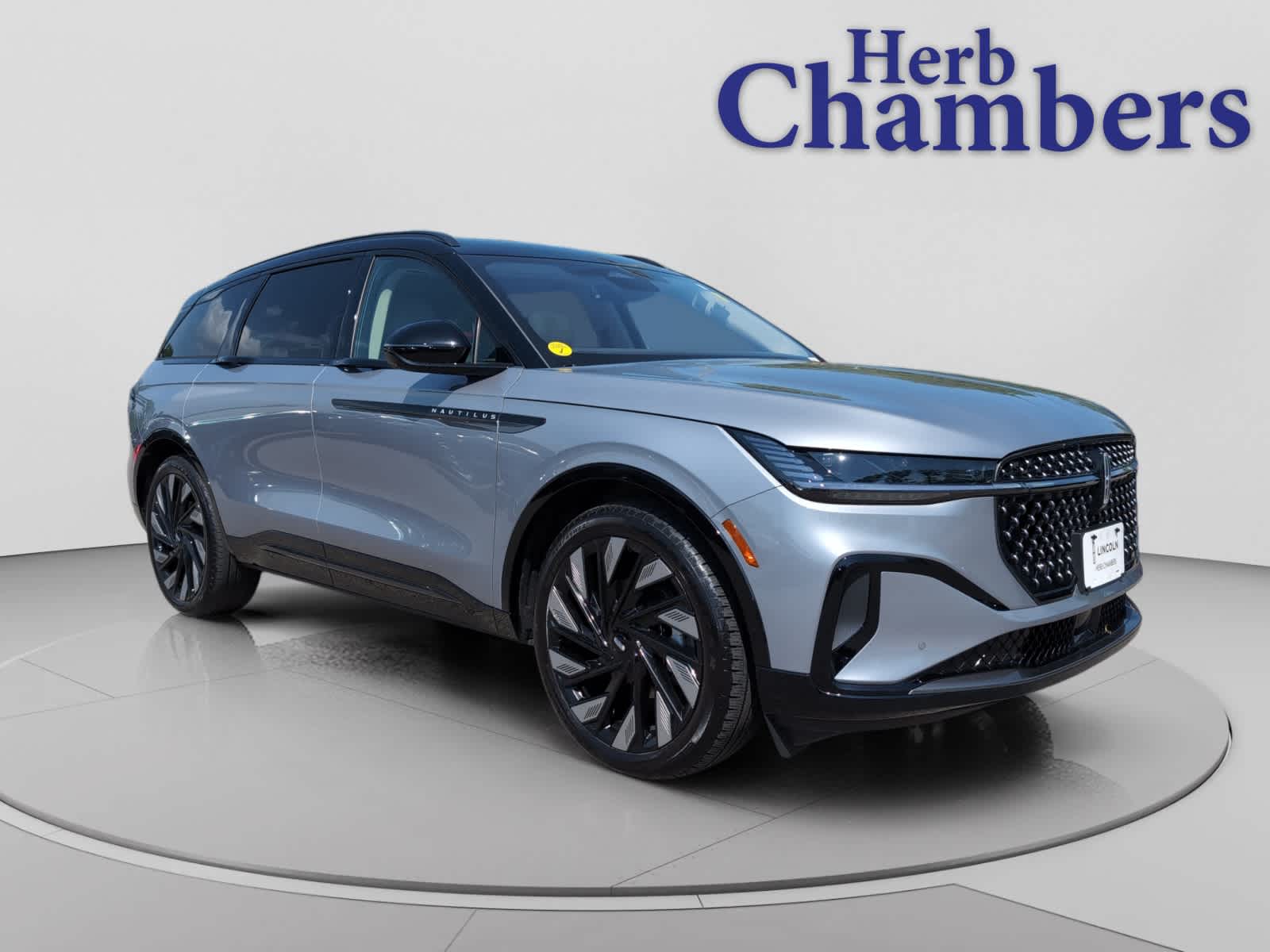 2025 Lincoln Nautilus Reserve AWD's photo