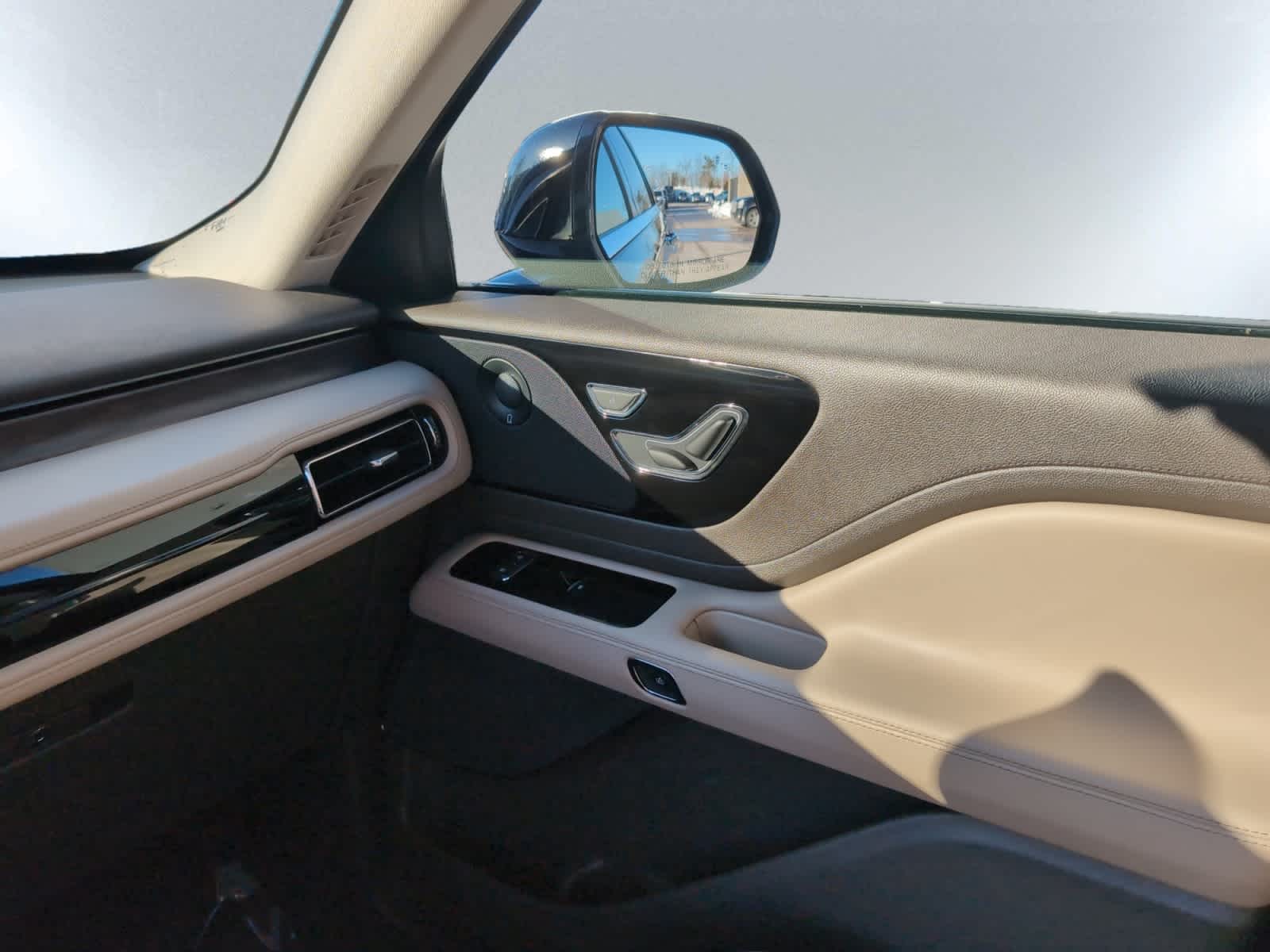 used 2023 Lincoln Aviator car, priced at $40,998