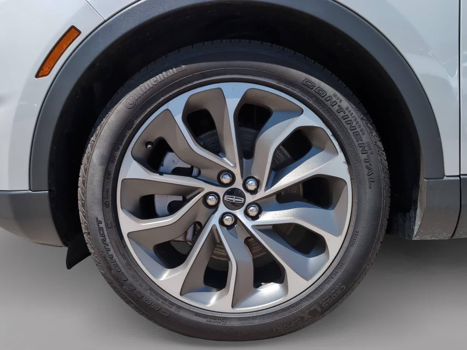 used 2023 Lincoln Nautilus car, priced at $35,998